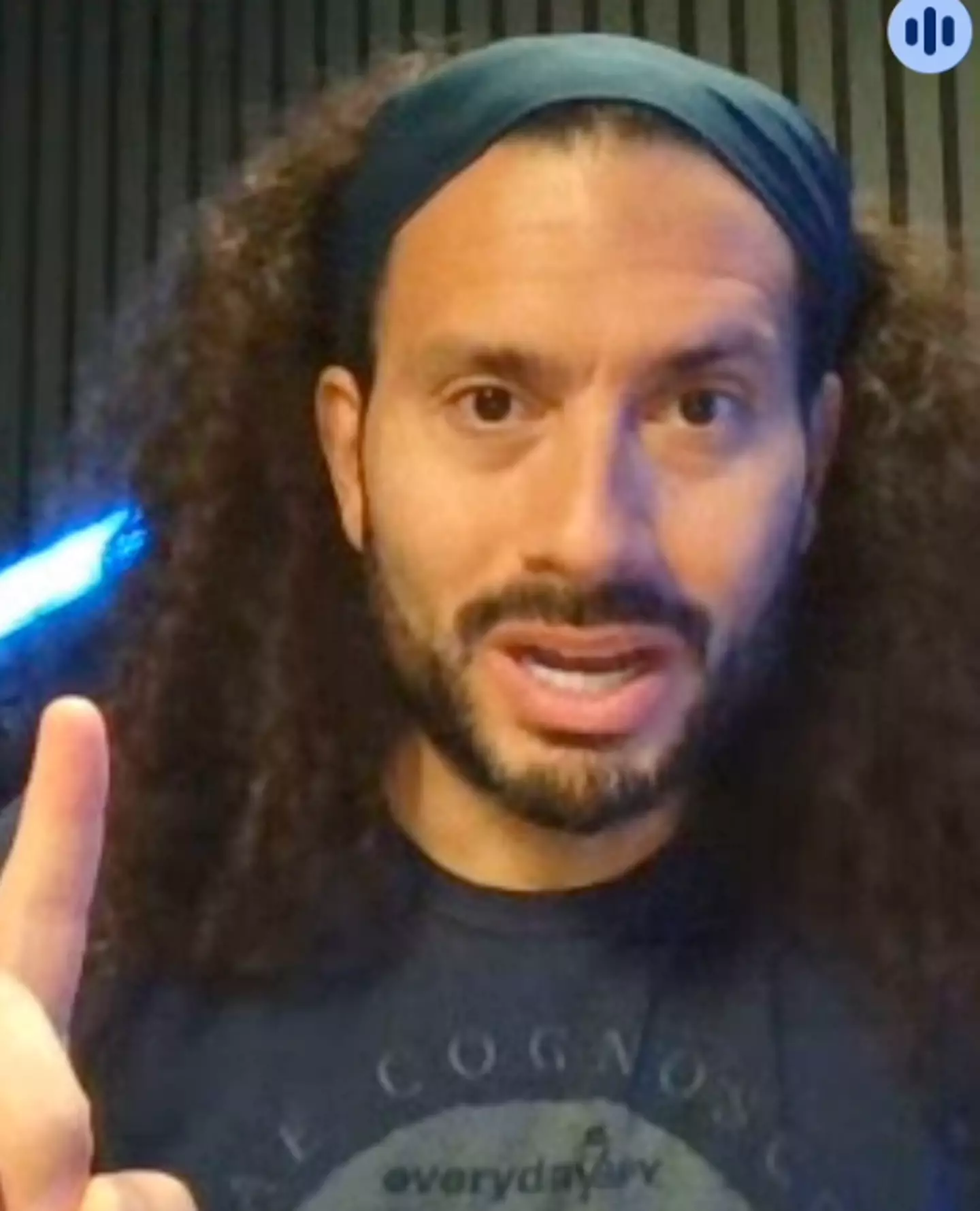 Andrew Bustamante explained the simple way CIA agents are able to get information with this strategy (UNILAD)