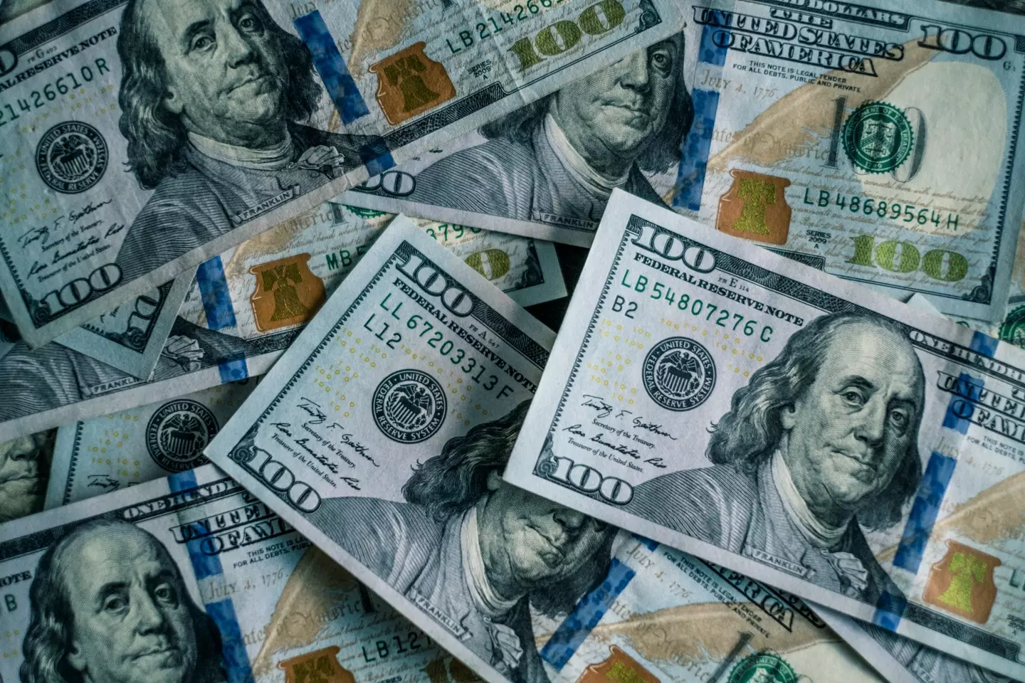 $100k just ain't what it used to be (Jackal Pan/Getty)