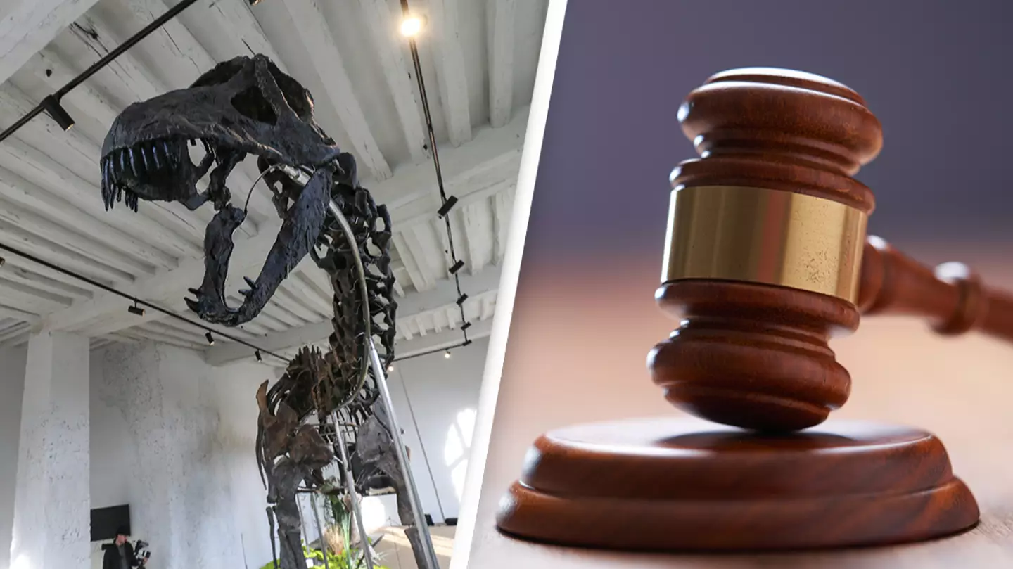 Dinosaur skeleton the length of two buses and weighing 20,000 kilos sells for $6,400,000