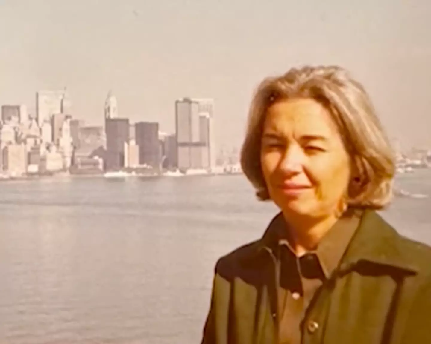 Caroline wrote the letter on the day of JFK's assassination.