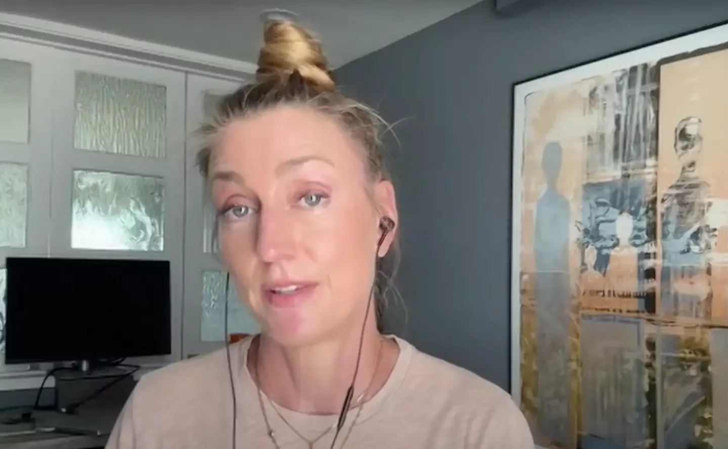 The reporter has spoken out. (YouTube/Popcorned Planet)