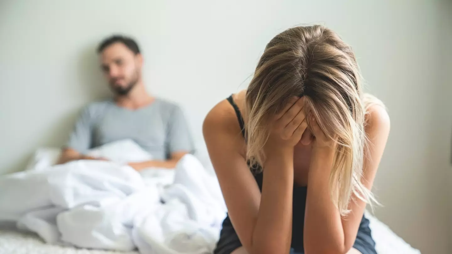 Damaging effects of new ‘phubbing’ trend that could be ruining your relationship