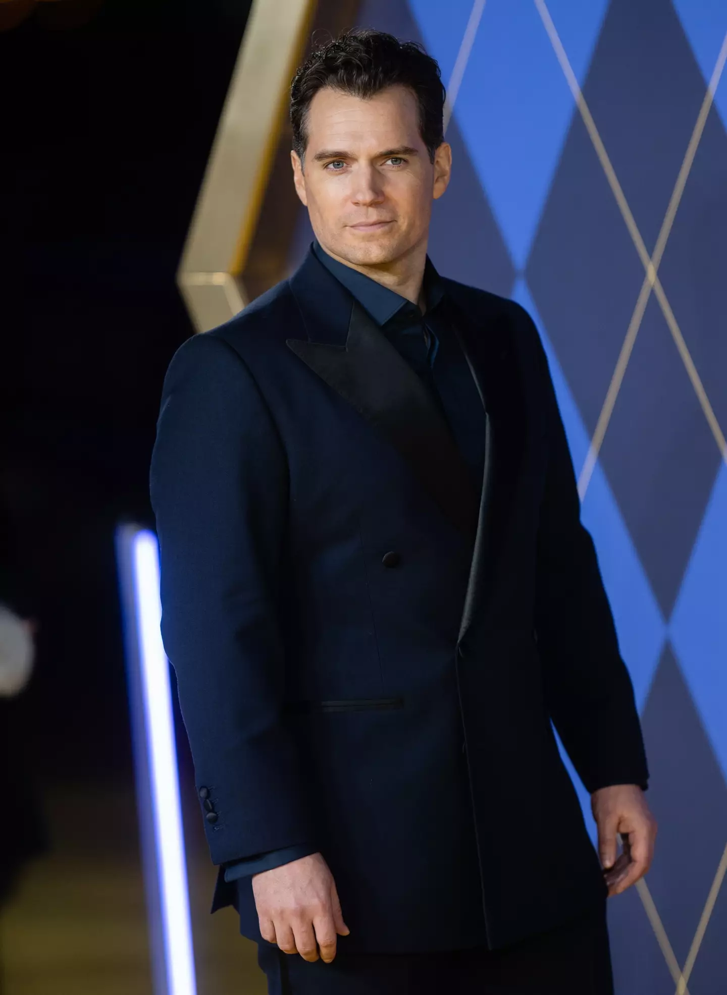 Henry Cavill is set to star and produce in the Warhammer project.