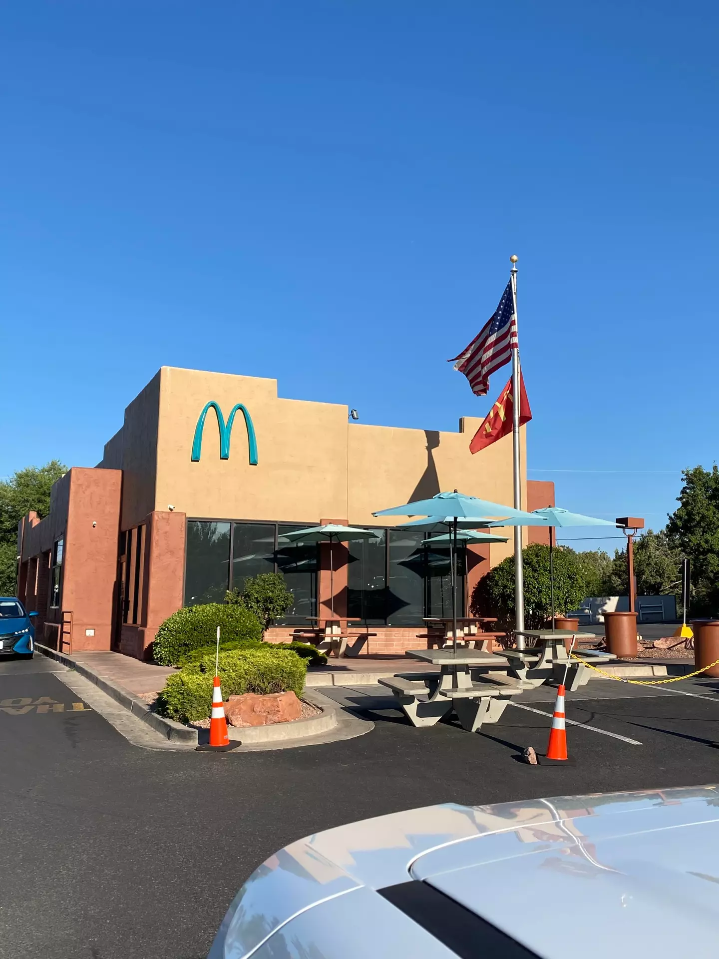The Sedona, Arizona McDonald's is certainly unique (Reddit/BBBlaze999)