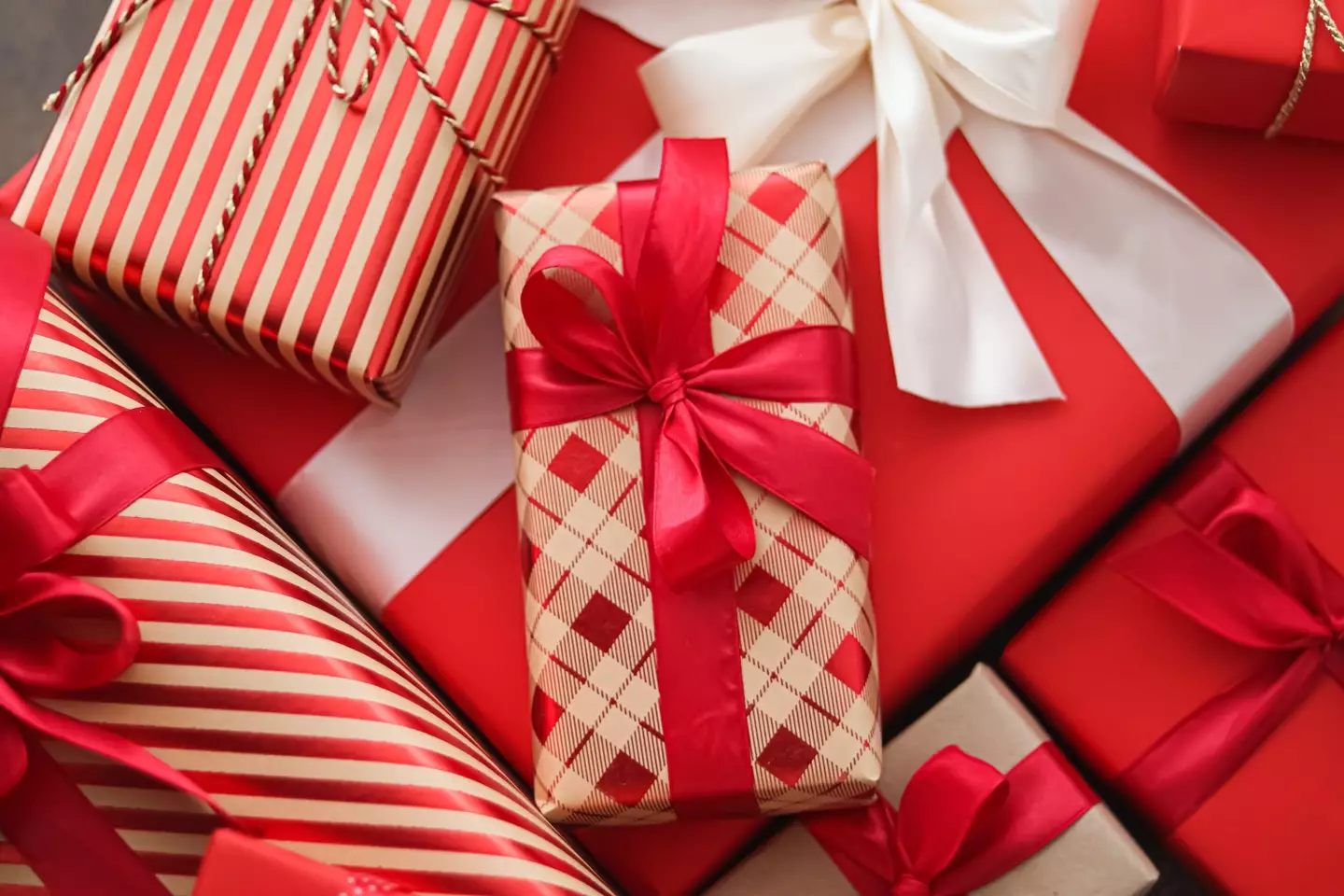 He snuck in to hide the explosive gift under a pile of wedding presents.