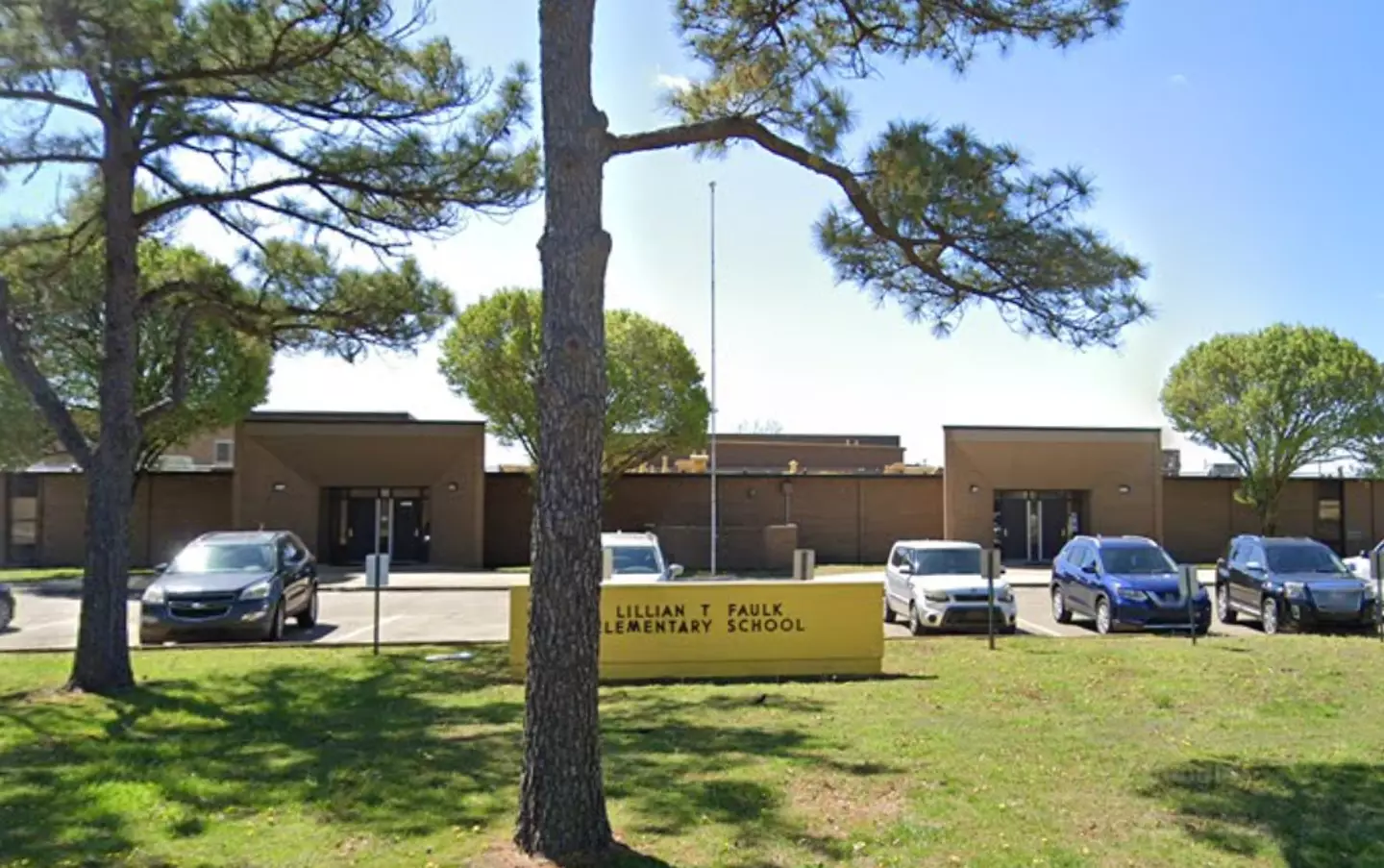 The fight broke out at Faulk Elementary school (Google Maps)