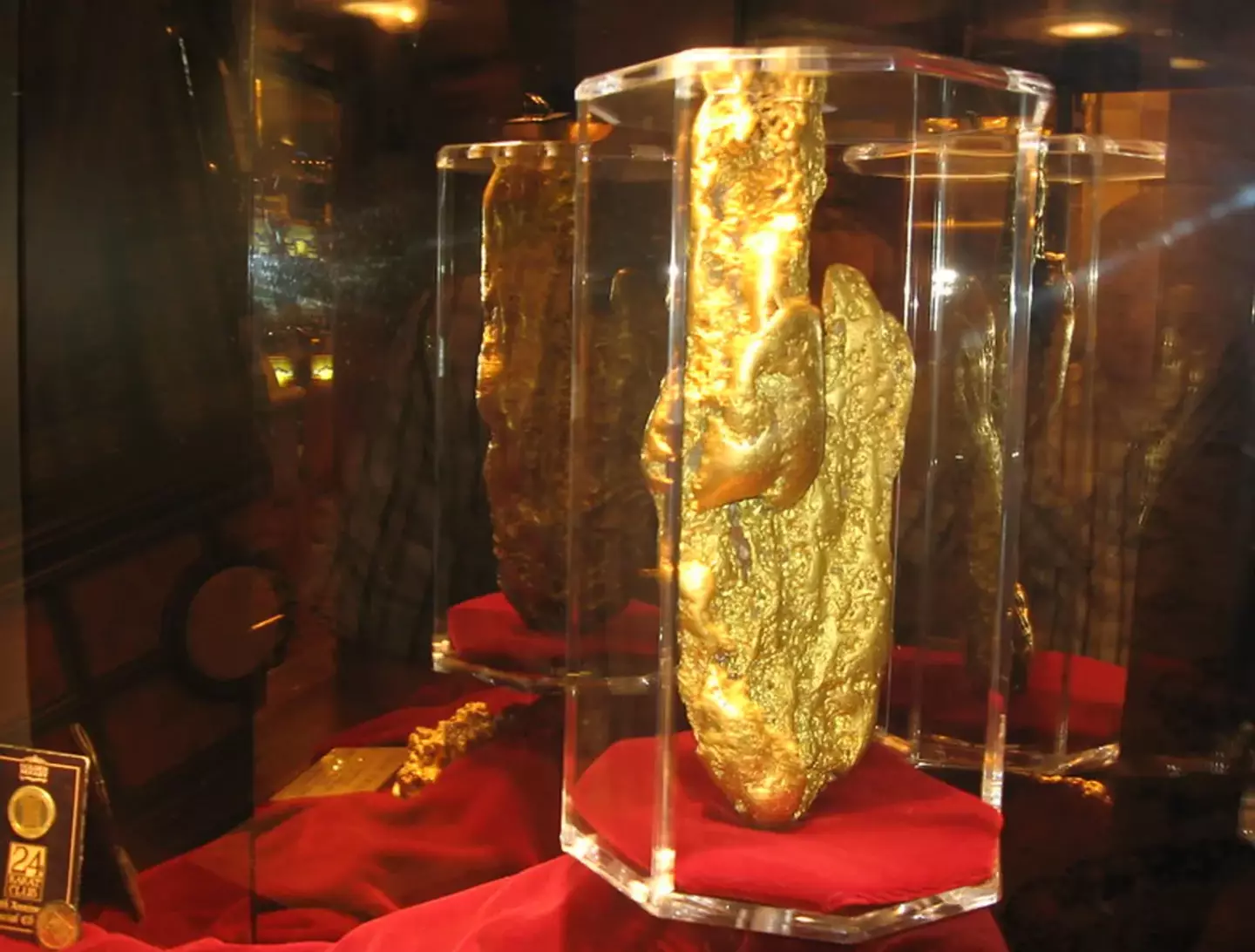 The biggest nugget found by metal detector is now in a Las Vegas.