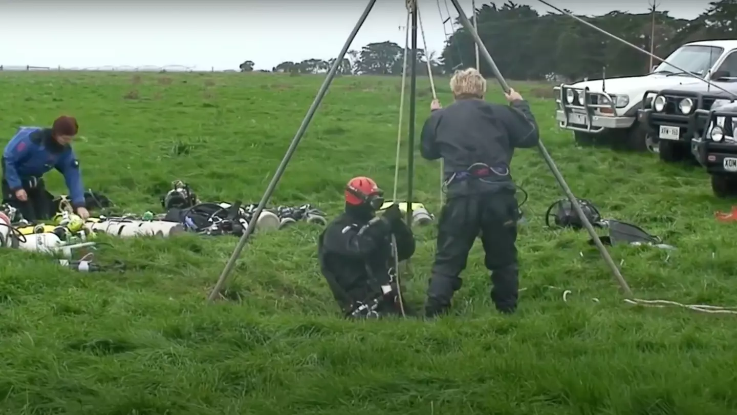 Sinkhole that opened up in man's paddock killed four people who went to explore what was underneath