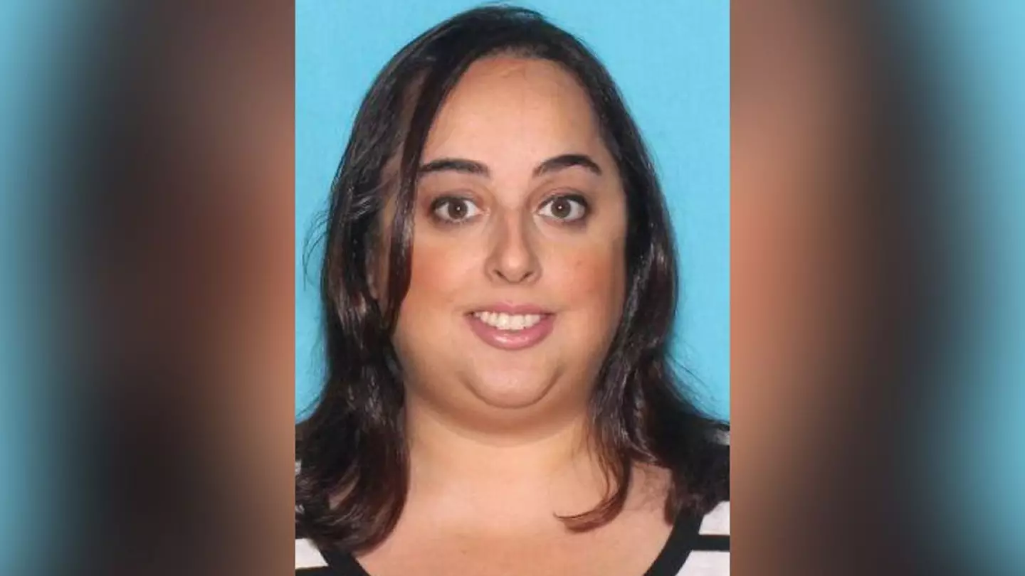 36-year-old Florida woman Peaches Stergo is accused of swindling an 87-year-old Holocaust survivor out of his life savings worth $2.8 million.