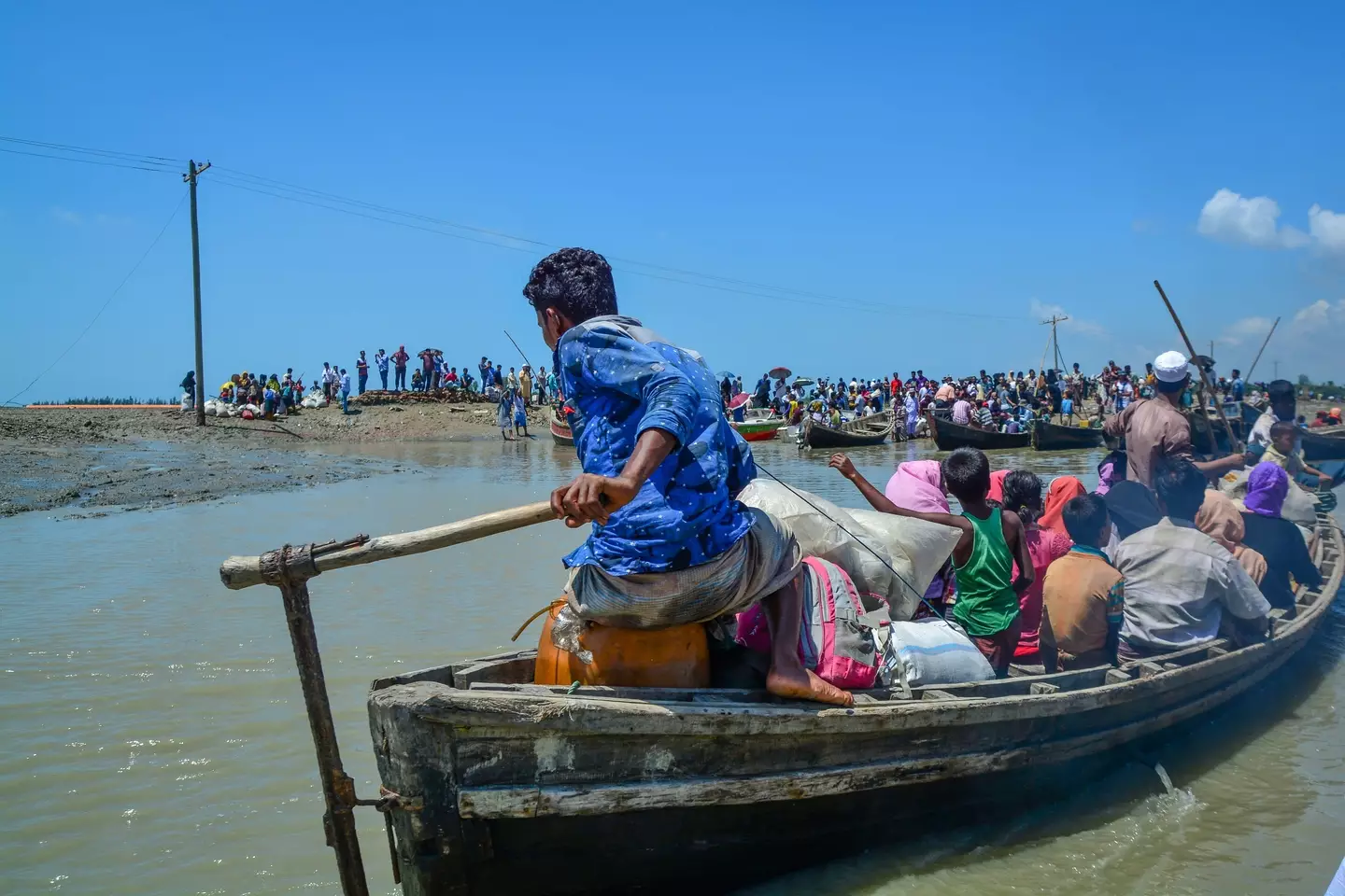 700,000 Rohingya Muslims have left Myanmar (Alamy)