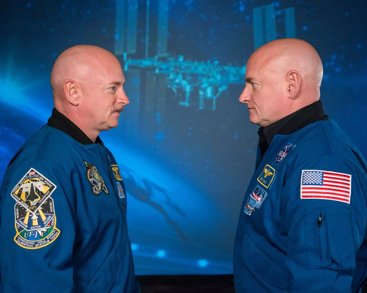 Scott (right) and Mark (left) have now both spent time in space. (ROBERT MARKOWITZ/NASA/AFP via Getty Images)