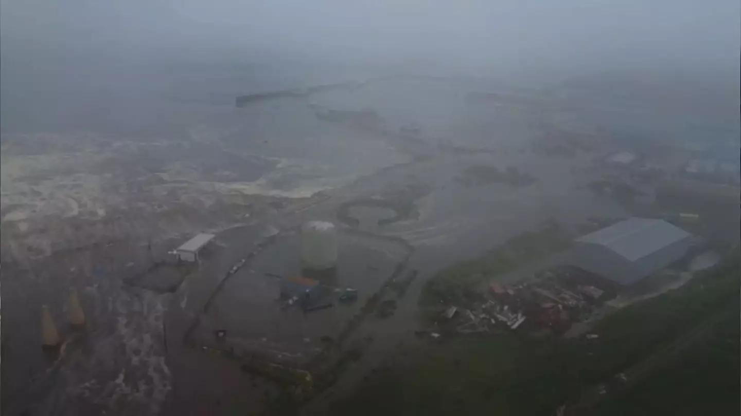 Waves of more than five feet have been reported in Hawaii (Kamchatka of Geophysical Survey/Anadolu via Getty Images)