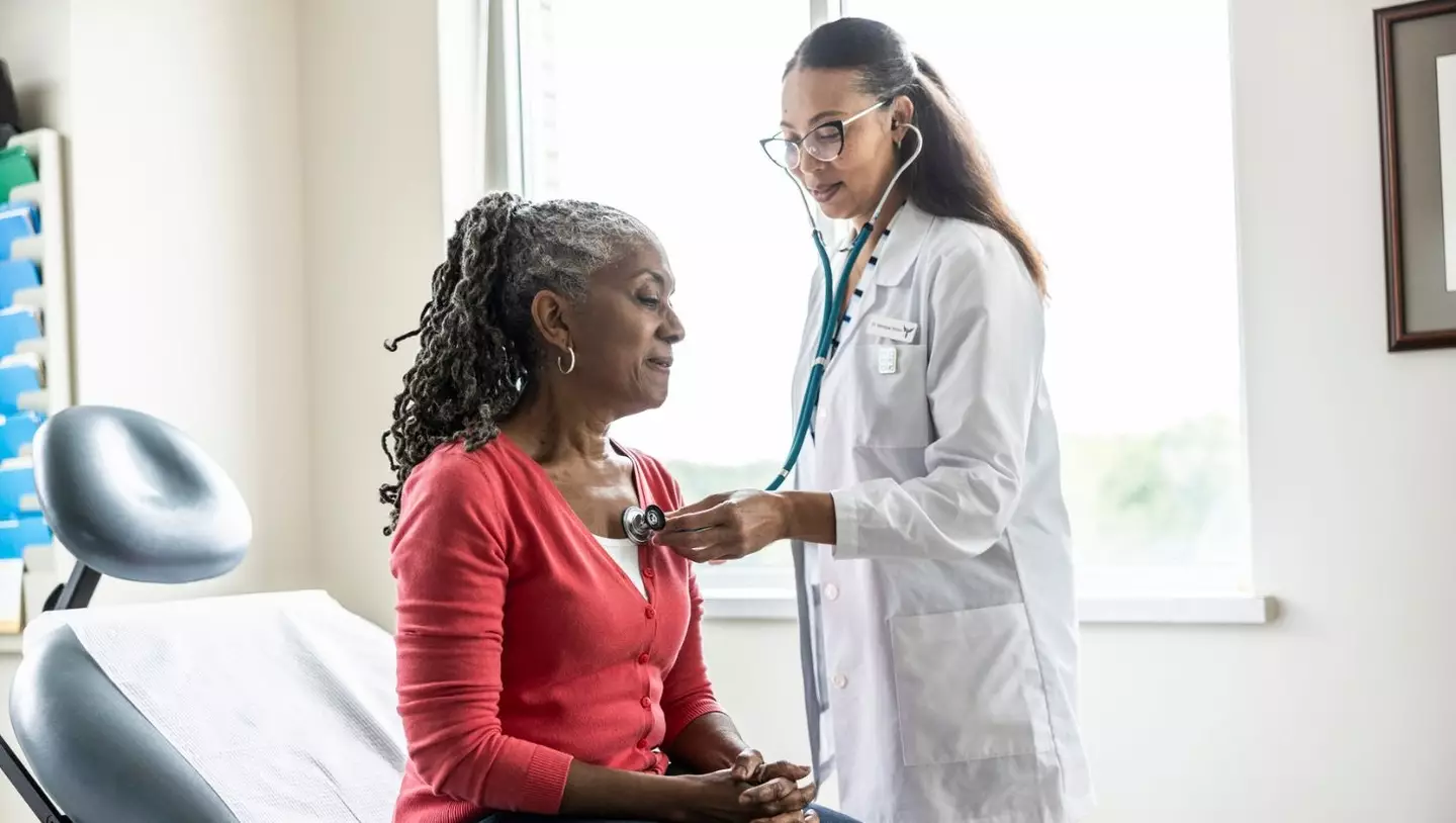 Fellow medics have also been weighing in on the Reddit thread (MoMo Productions / Getty)