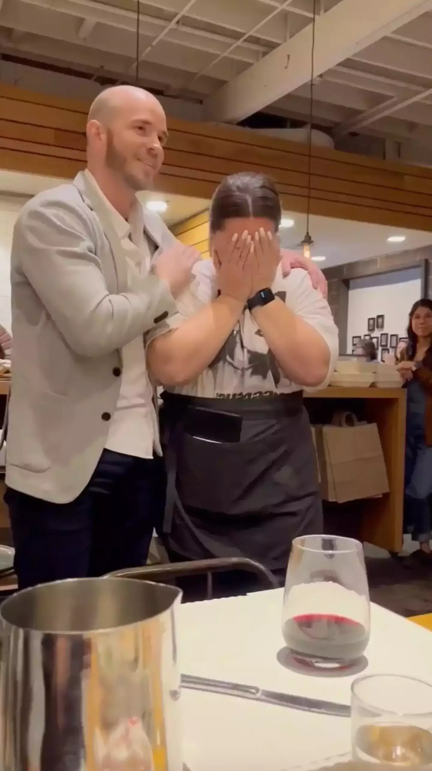 Ryan Brandt was completely overwhelmed by the generous tip left by Grant Wise and his colleagues (Instagram/@rebeccasoto_legacy)