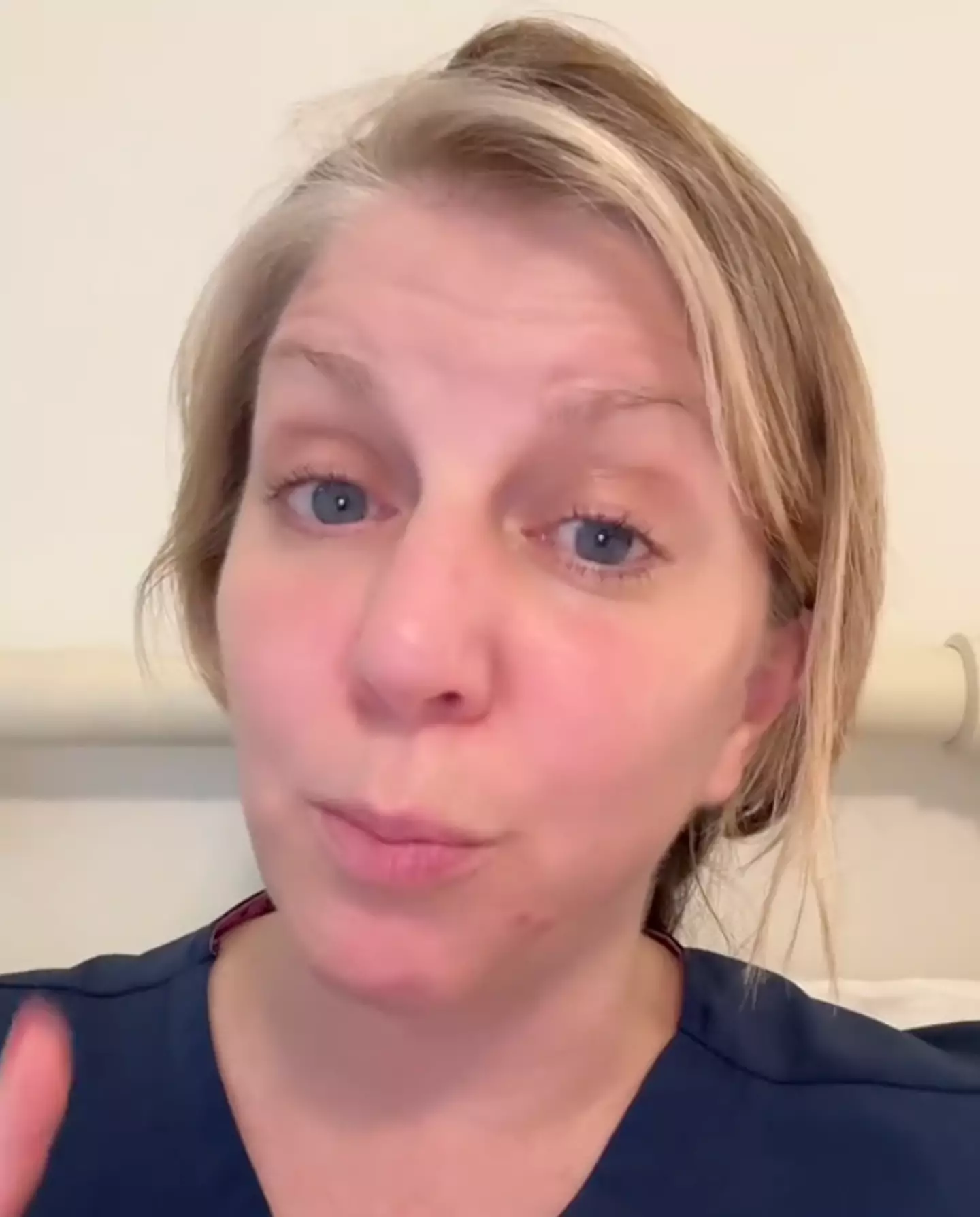 McFadden hat versichert, dass Patienten am Ende ihres Lebens keine Schmerzen haben (TikTok/@hospicenursejulie)