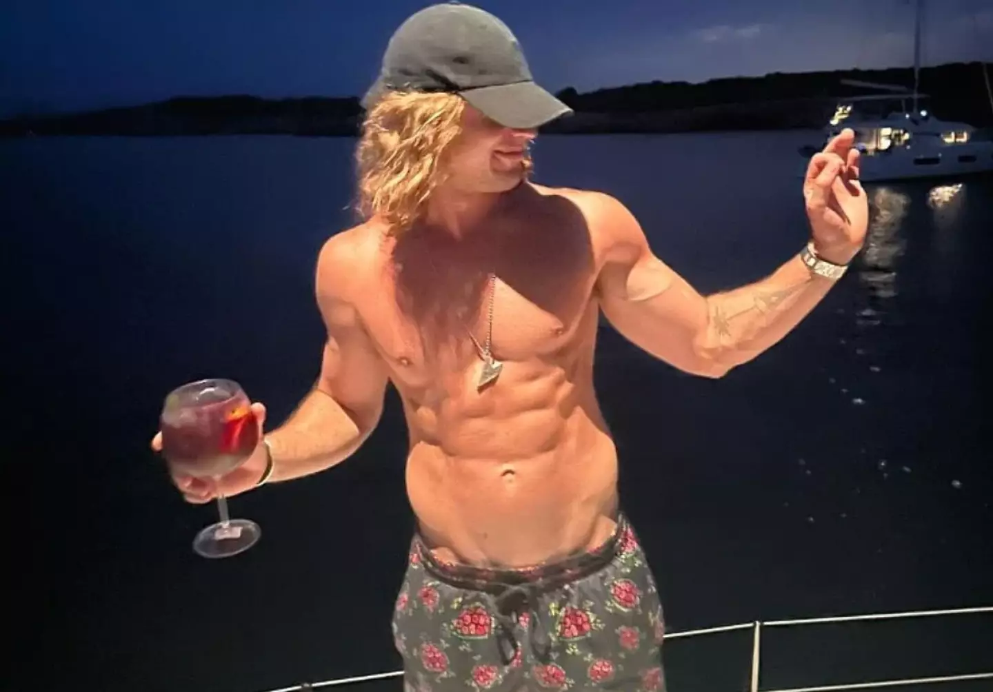 Sancho is best known for being a YouTube chef (Instagram)