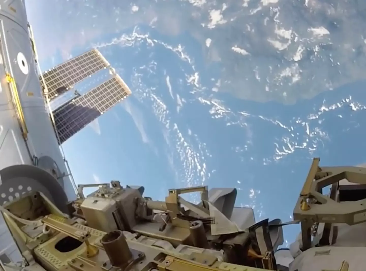 Randy Bresnik filmed incredible footage from space.