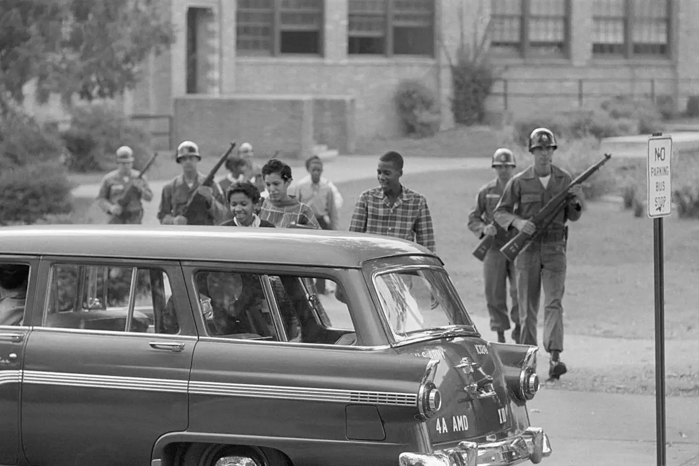 Troops escorting black pupils to Little Rock school in Arkansas, 1957 (Getty Images)