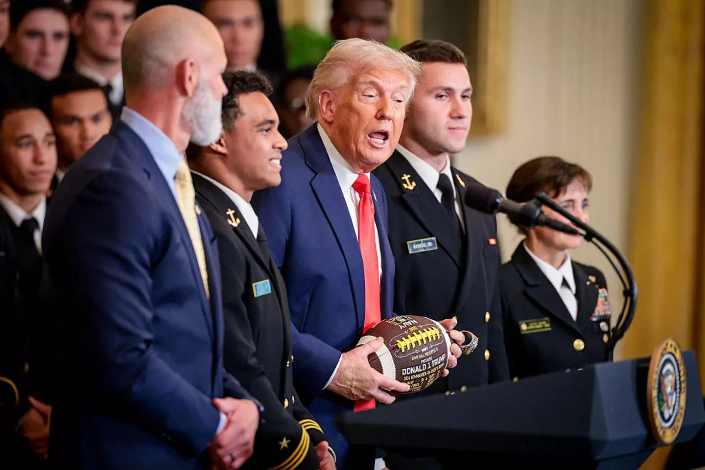 The bruise could be seen on his right hand (Alex Wong/Getty Images)
