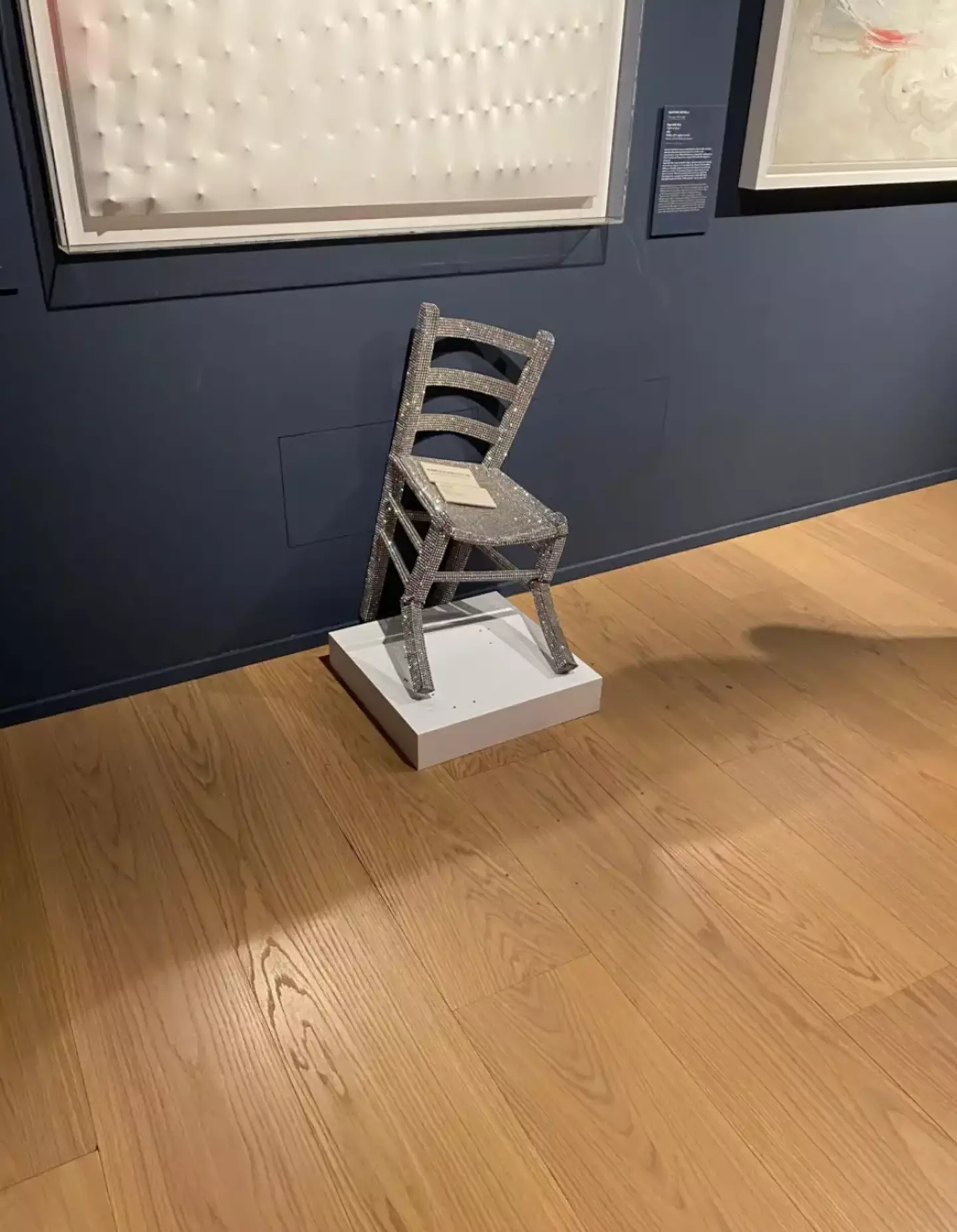 The chair's seat and two legs were broken (Palazzo Maffei Verona)