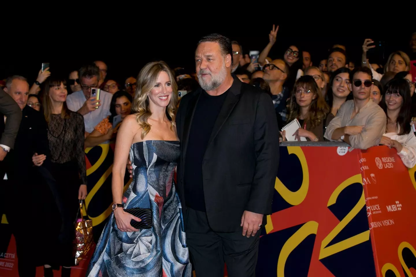 Last week, Russell Crowe and Britney Theriot were turned away from a restaurant in Melbourne.