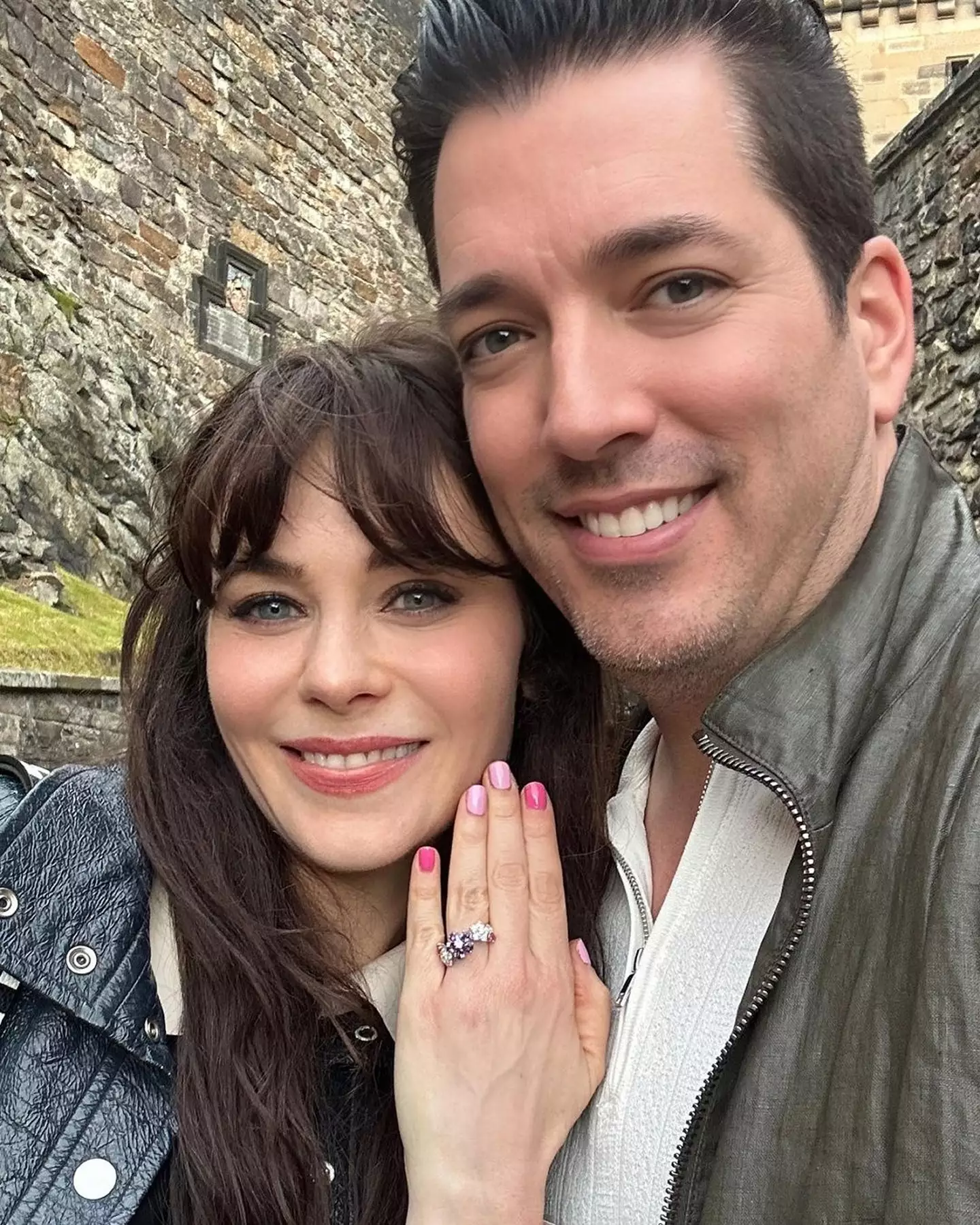 Zooey Deschanel and Jonathan Scott are engaged.