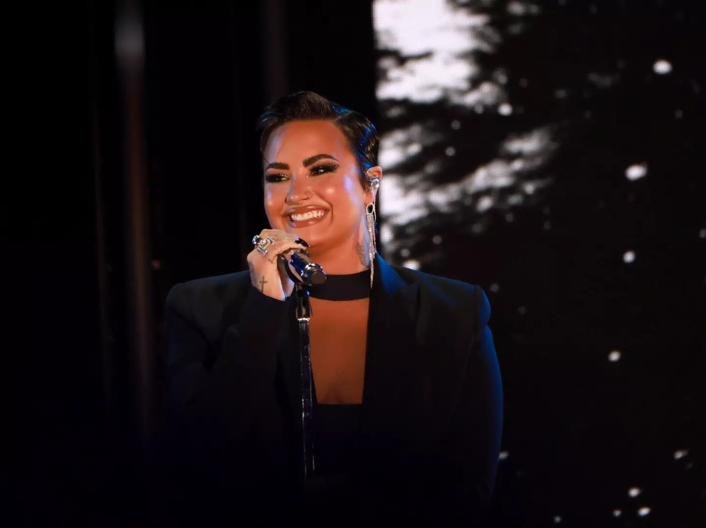 Lovato is now using the pronouns she/her.