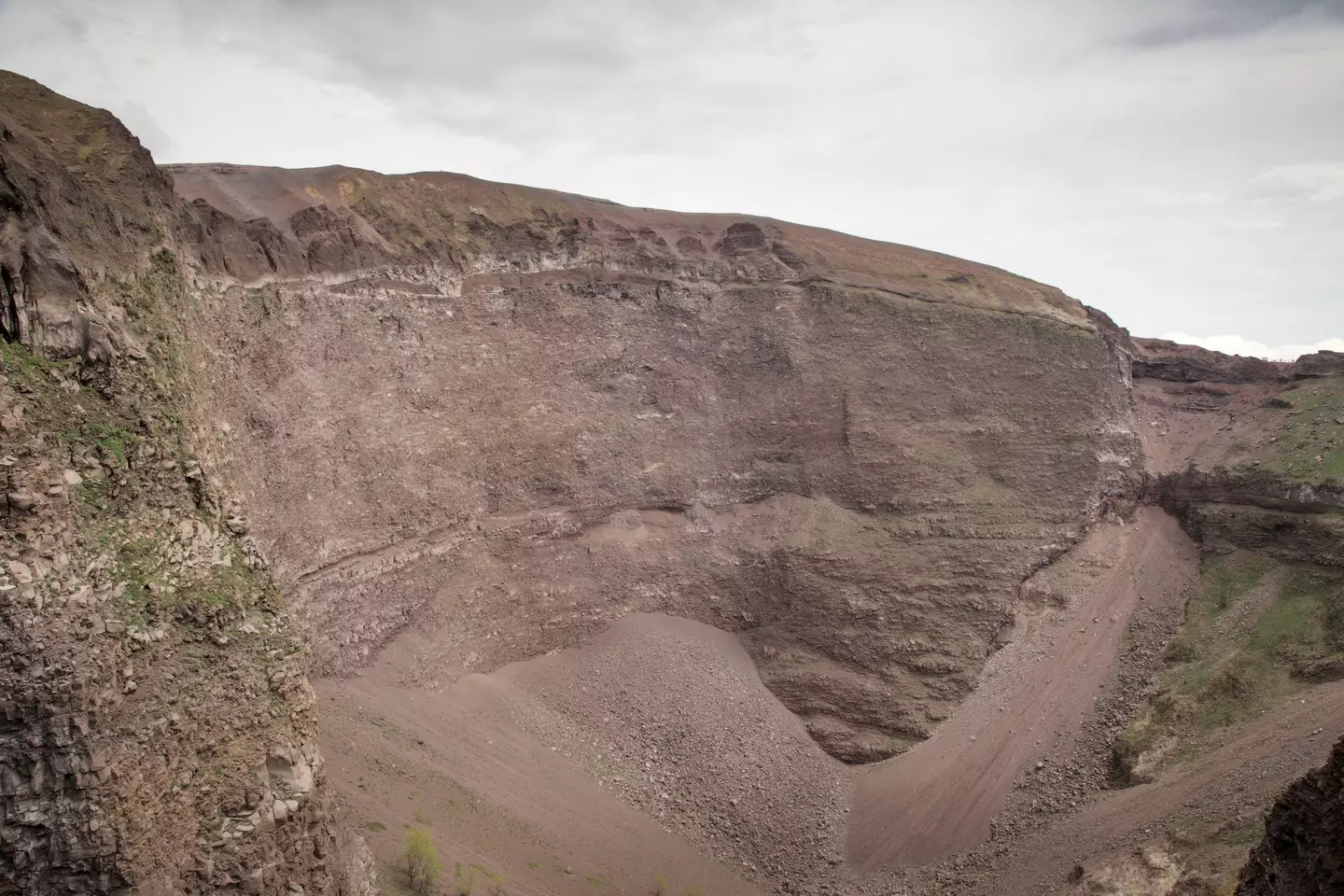 Crater in Mount Versuvius.