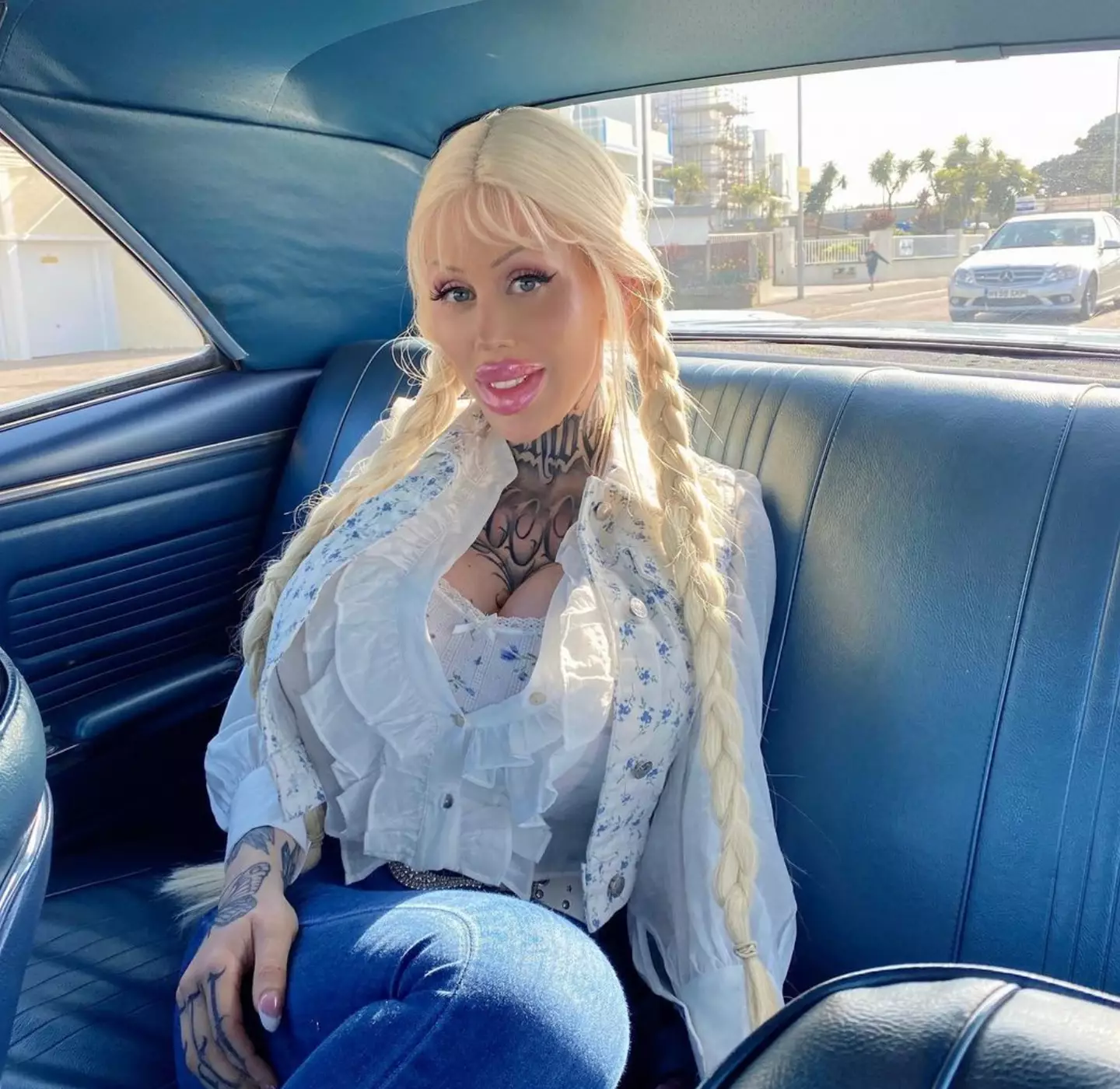 Alicia is famed for her look (aliciaxamira/Instagram)