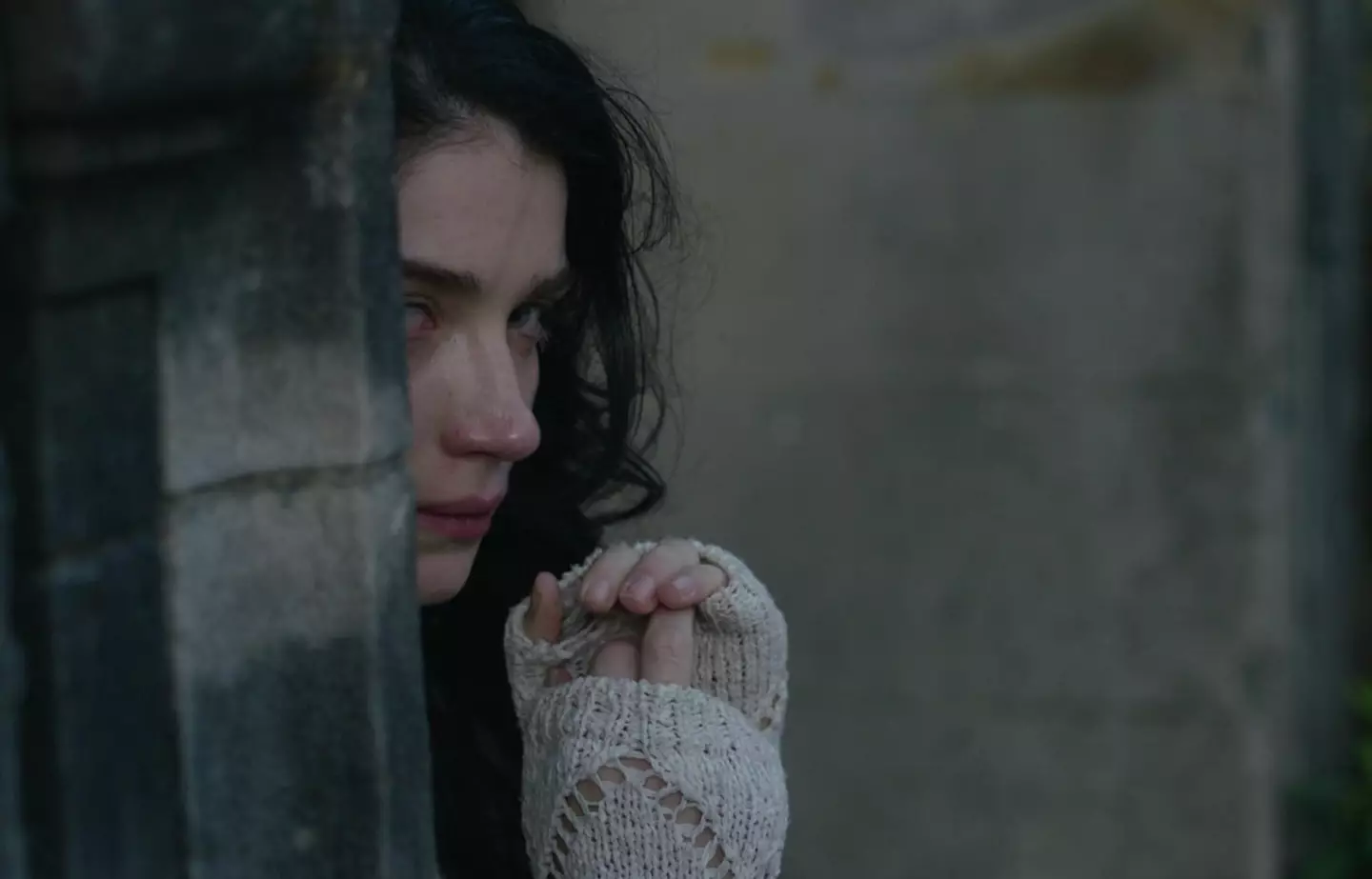 You after binge-watching Behind Her Eyes (Netflix)