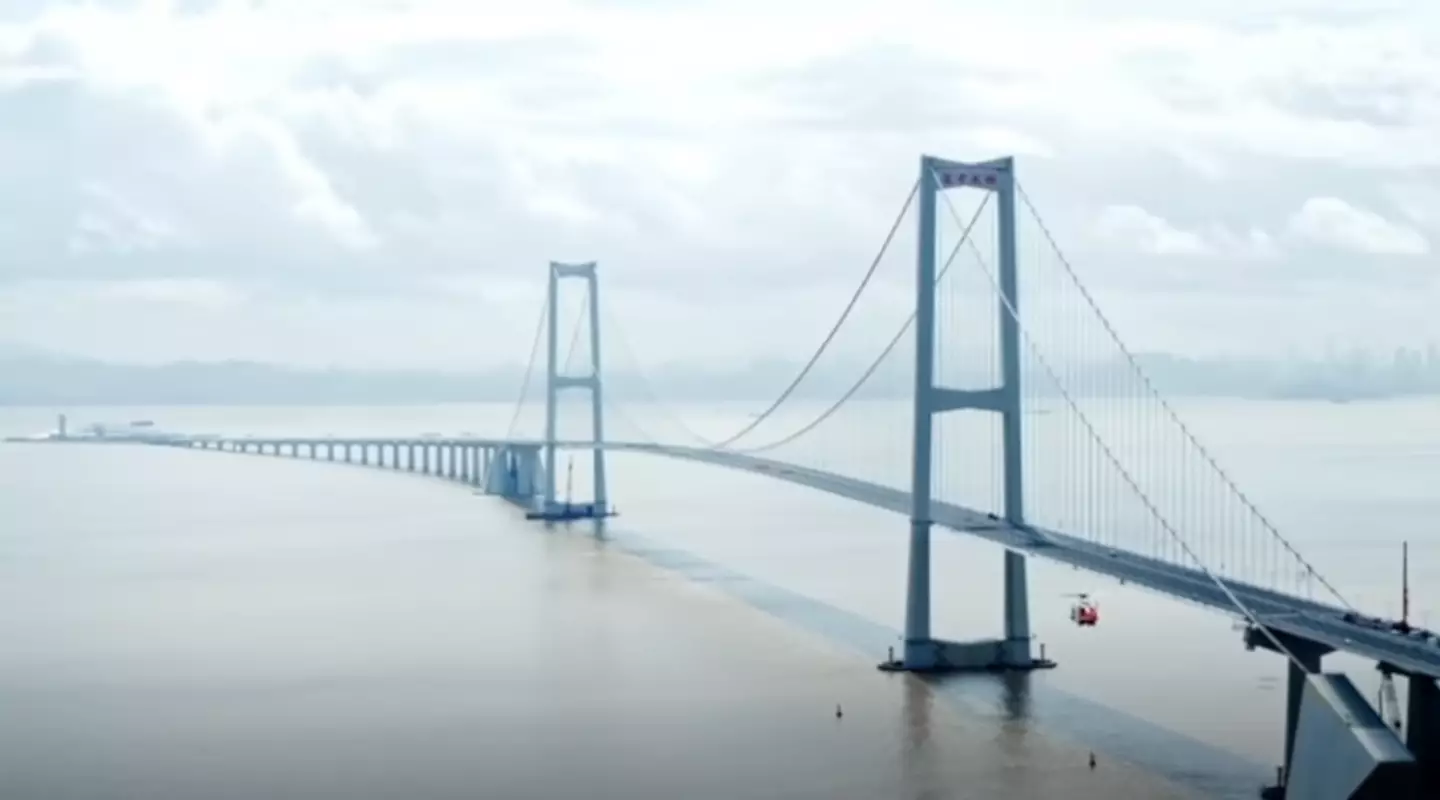Shenzhen-Zhonshan Link has just been opened in south China (CGTN)