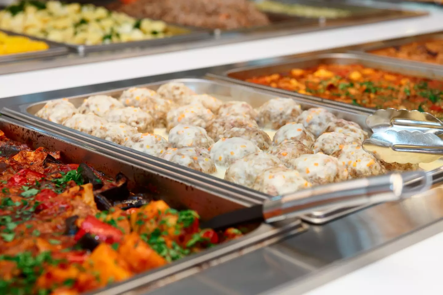 Bacteria can rapidly grow in hot food bars.