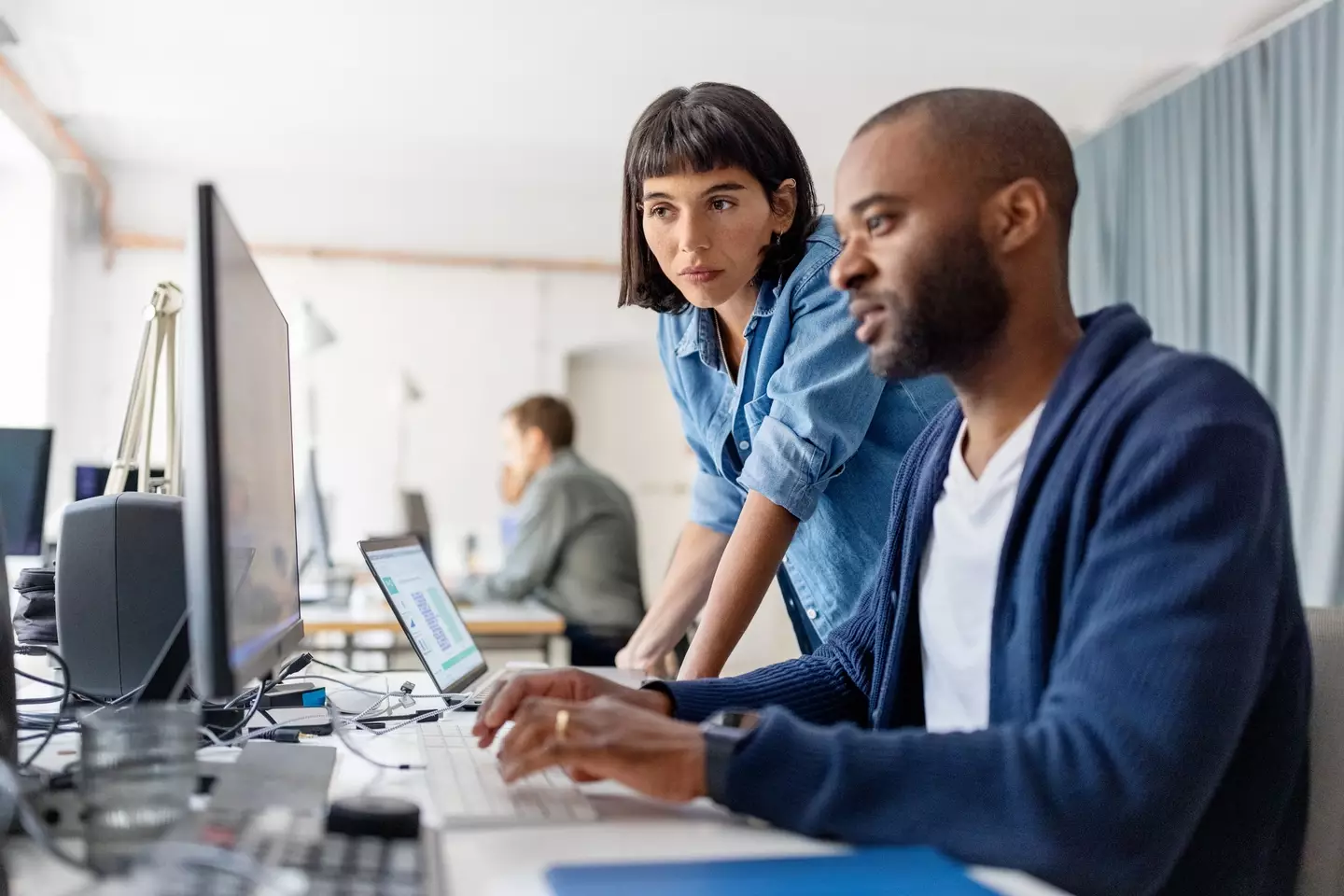 Body language can indicate how employees feel about you (Getty stock photo)