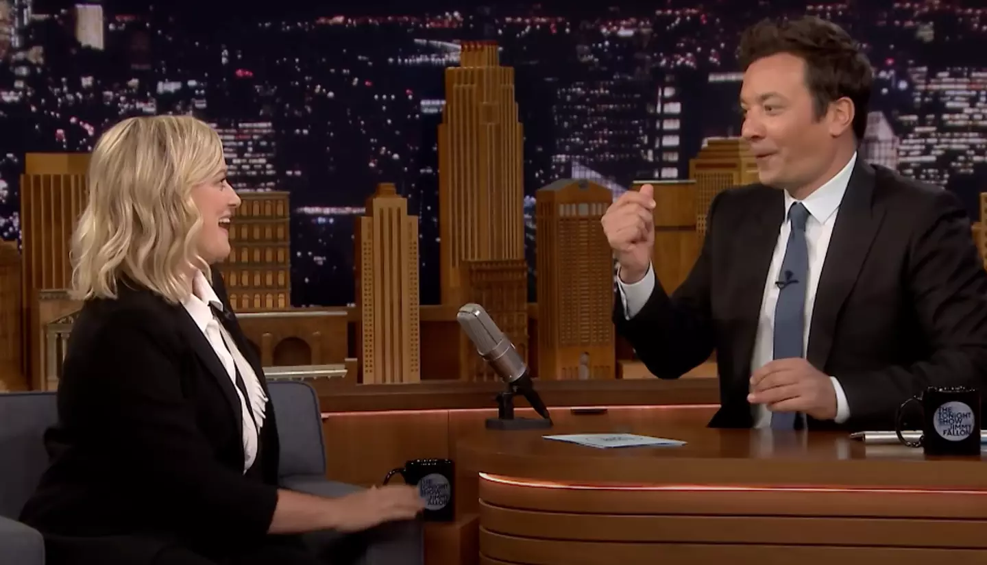 A tense exchange between Amy Poehler and Jimmy Fallon has resurfaced after the TV host was accused of creating a toxic work environment.