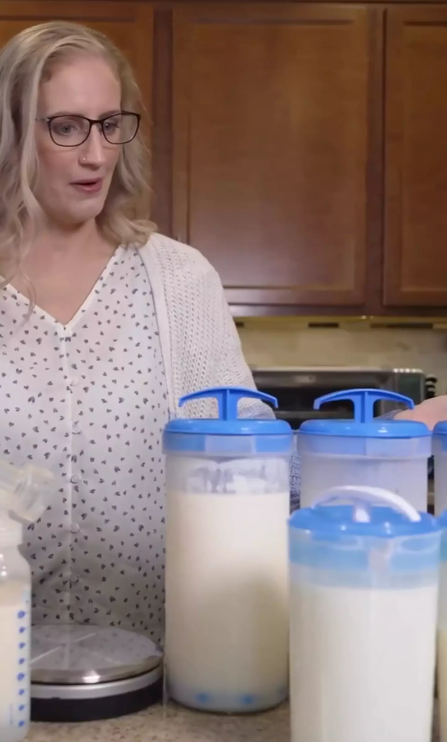 As of 2023, Elisabeth had donated over 350,000 ounces of breast milk (guinnessworldrecords/Instagram)