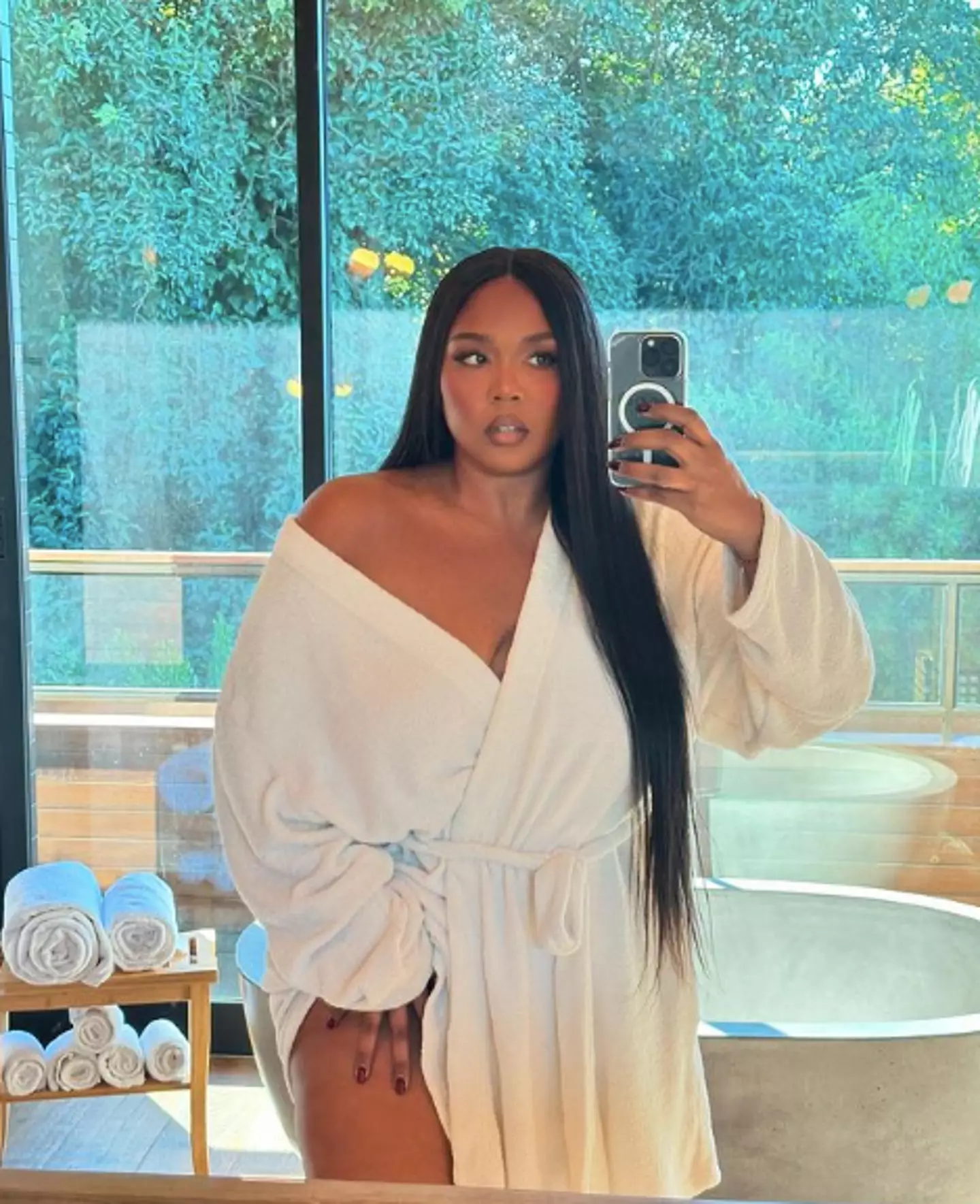 Lizzo and Lana are not feuding (Instagram)