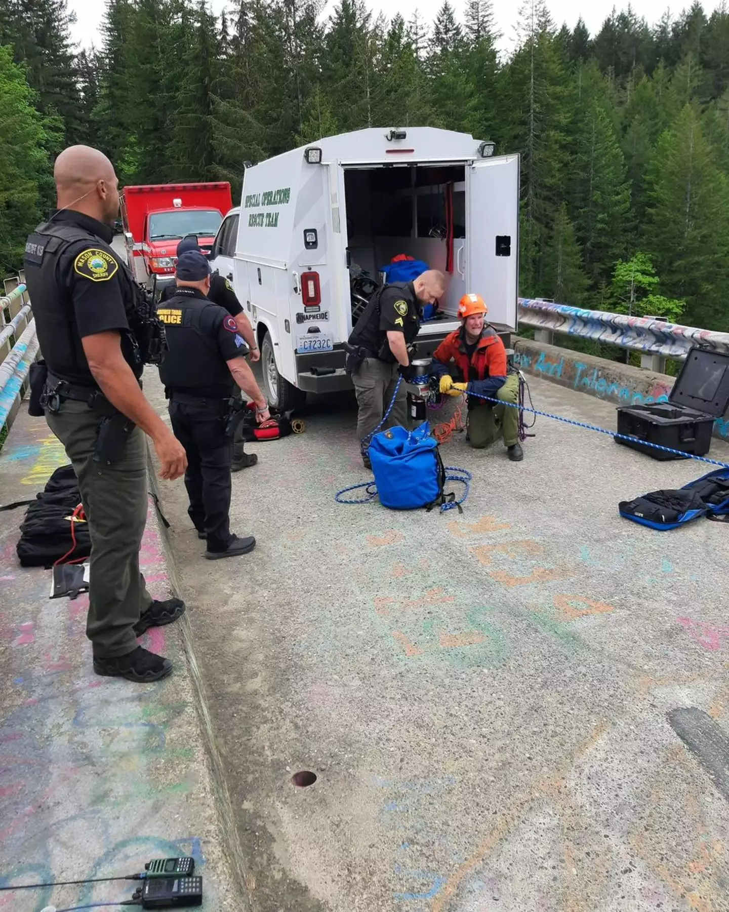 Police worked with firefighters to rescue the teen (Facebook/ Mason County Sheriff's Office)