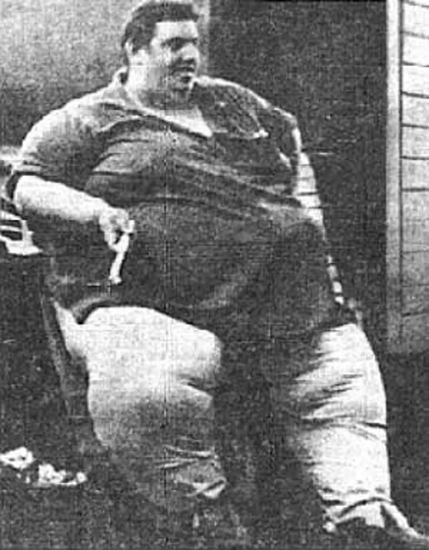 Jon Brower Minnoch weighed 635kg, equal to 1400lbs.