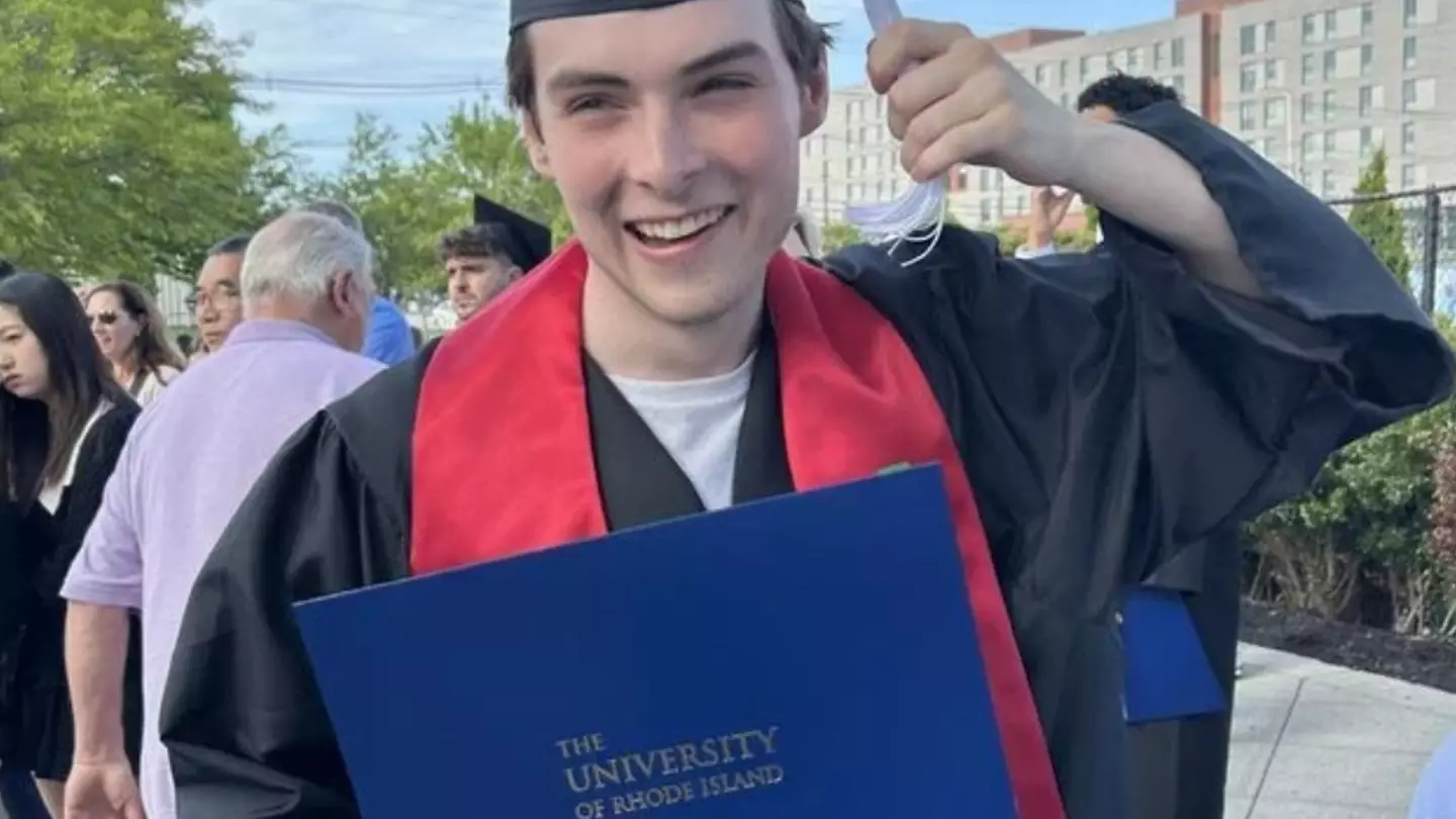 22-year-old college student tragically dies from eating peanuts just days after graduating