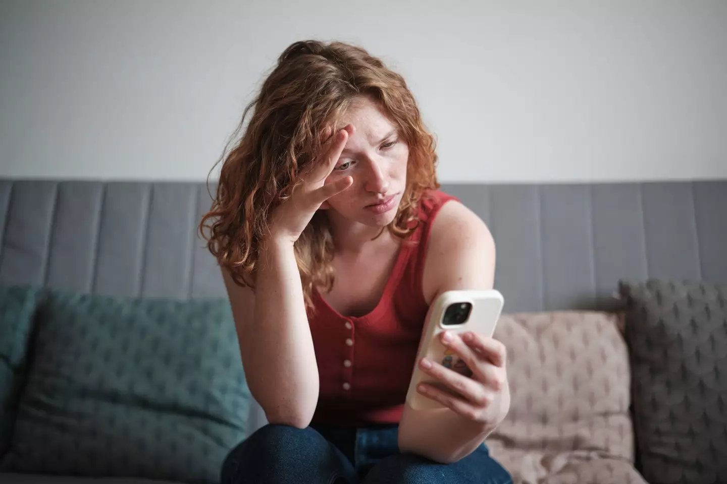 Spending too much time on social media may affect your self-esteem (Getty Stock)
