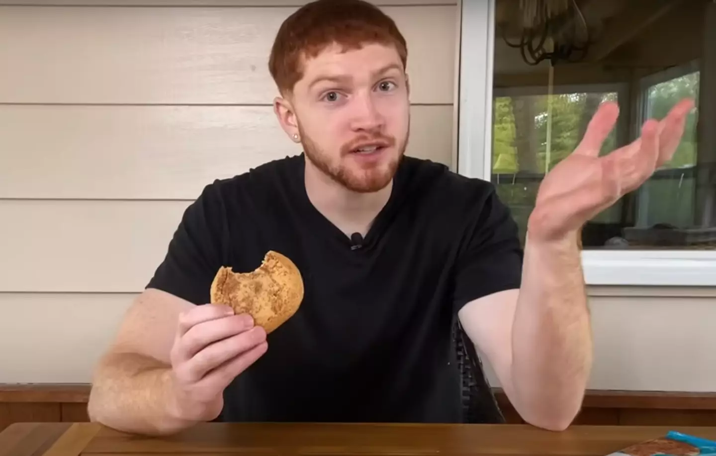 Colin Murray decided to eat only protein bars for a week and the impacts were surprising (Colin Murray/YouTube)