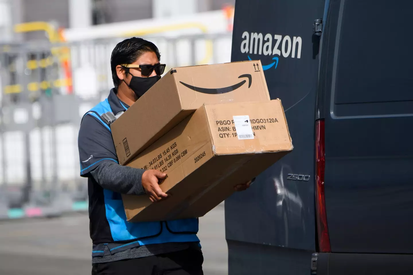 Some Amazon drivers are debating jumping ship.