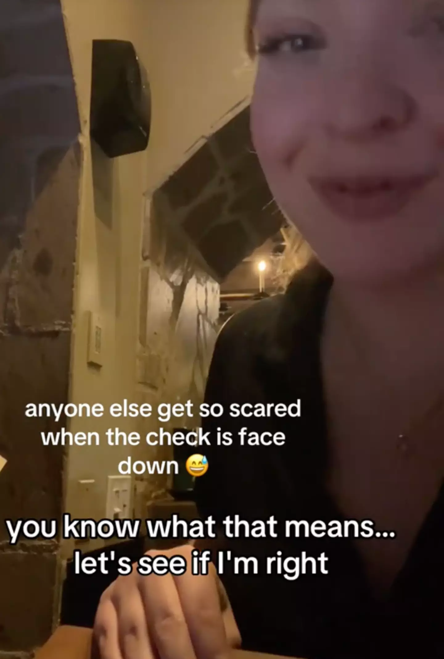 How do you leave your bill on the table? (TikTok/ @realslimsaydie)