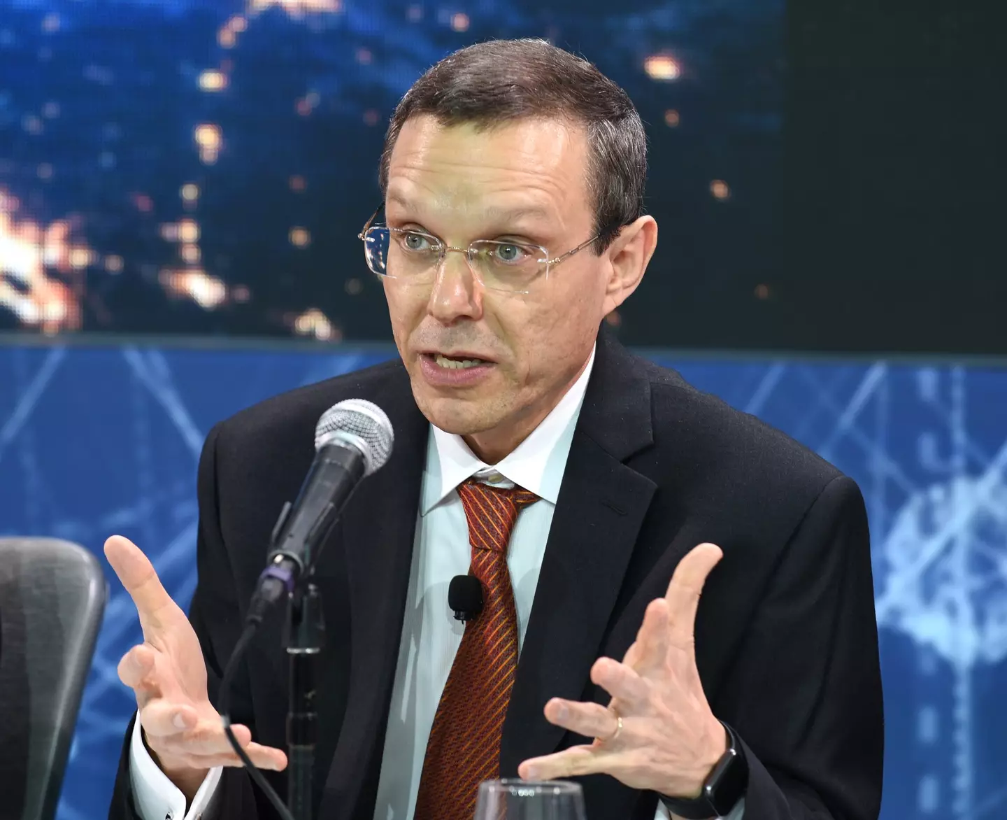 Harvard scientist Avi Loeb has been monitoring 3I/ATLAS closely (Bryan Bedder/Getty Images for Breakthrough Prize Foundation)