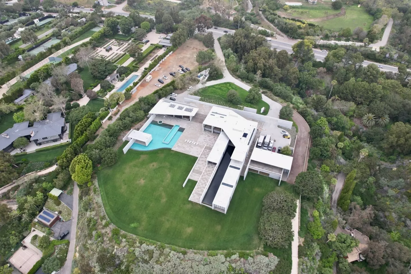 The power couple's latest purchase is a huge home in Malibu.