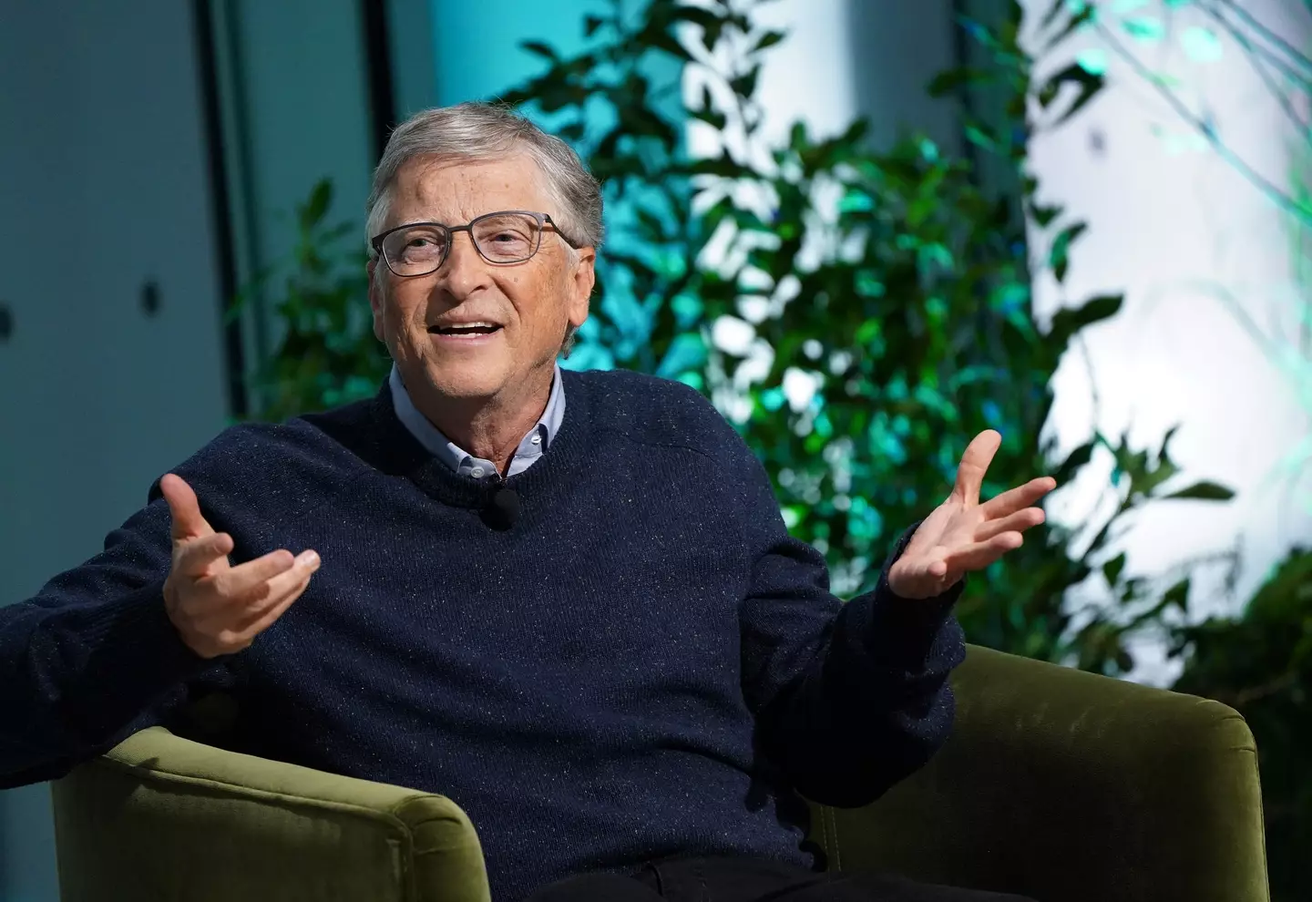 Bill Gates strikes the perfect balance between optimism and pessimism, says a psychologist.