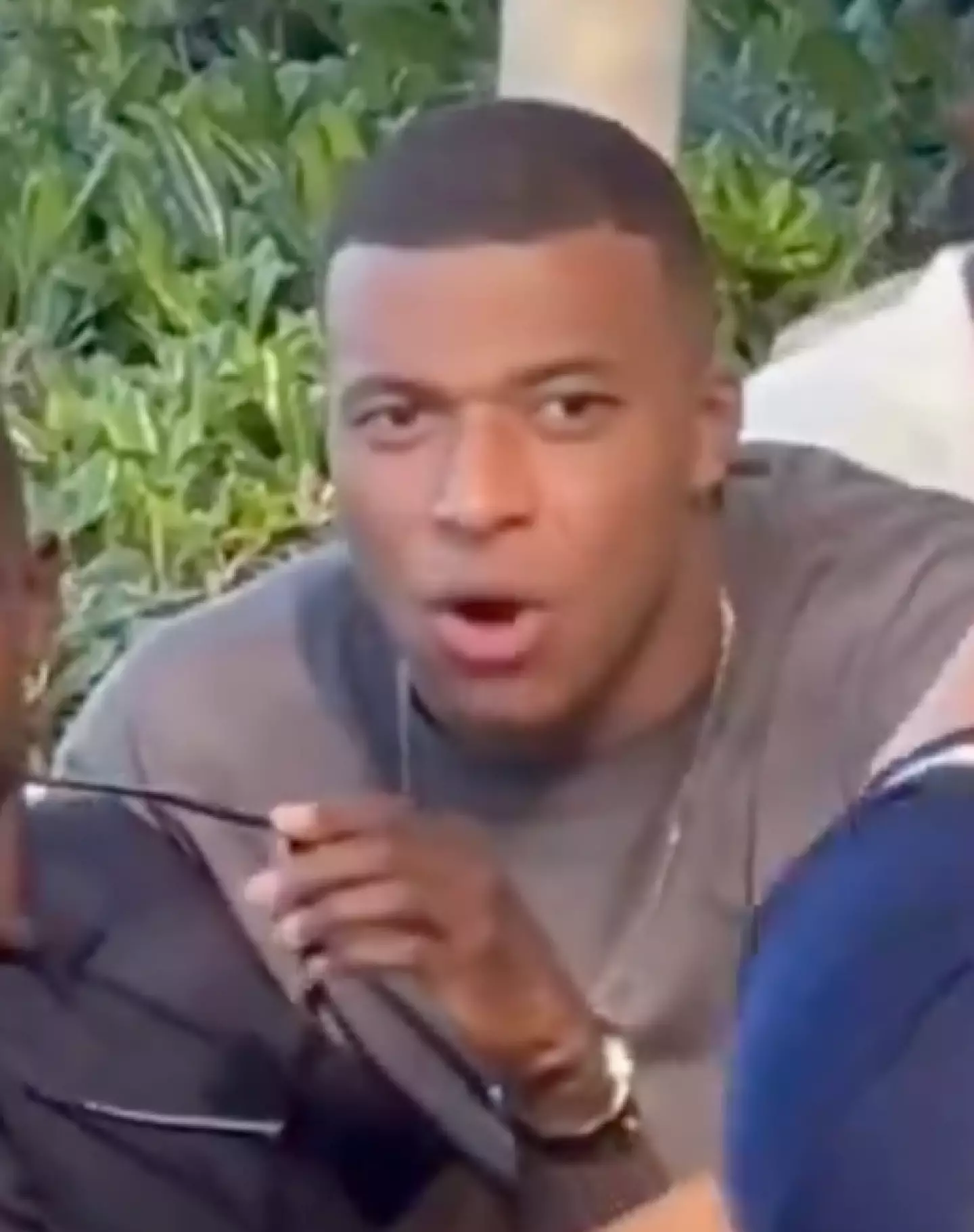 The video went viral. (@S_allomenn/X)