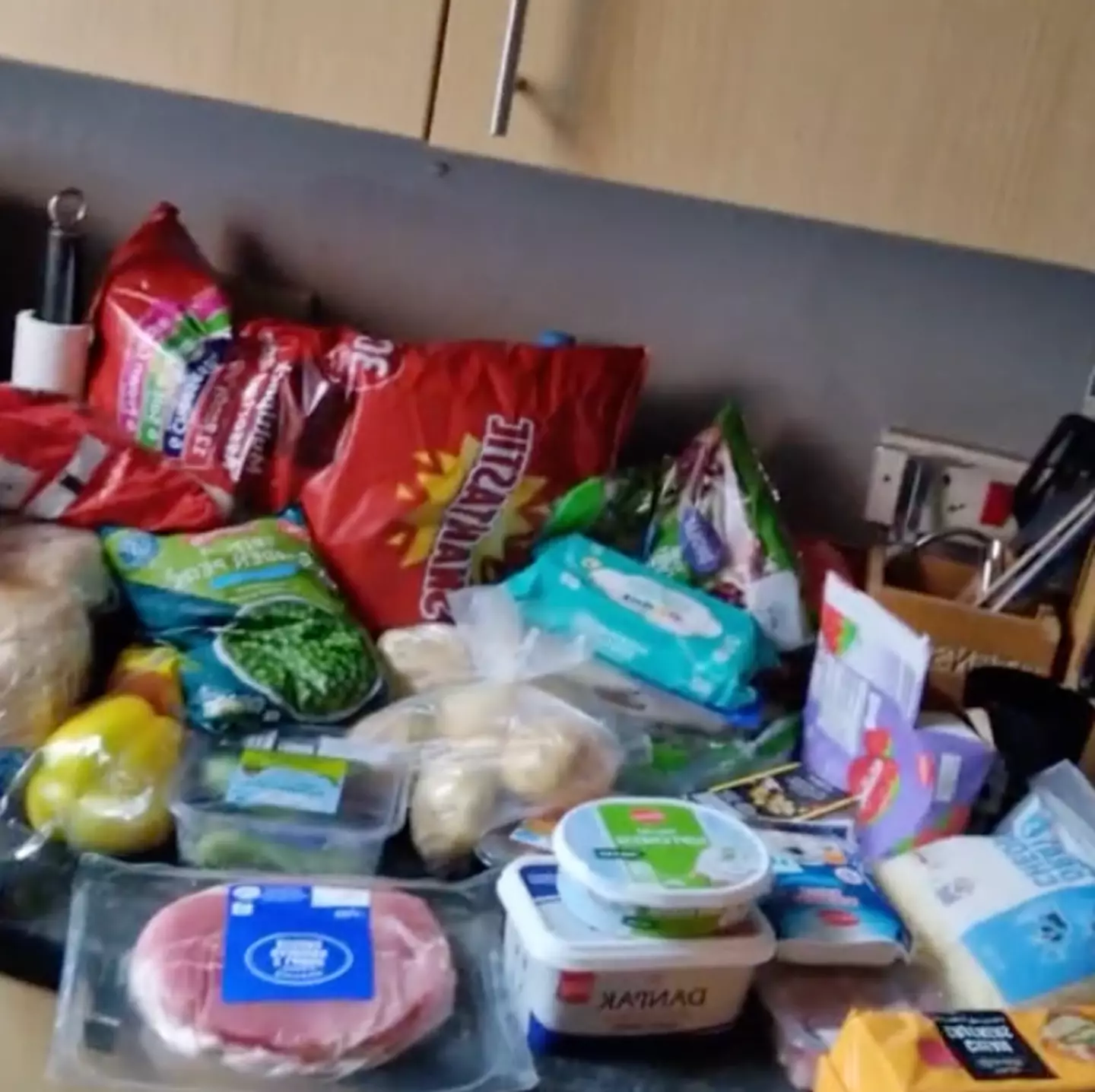 A kind stranger paid 'the extra' on Beth's food shop.