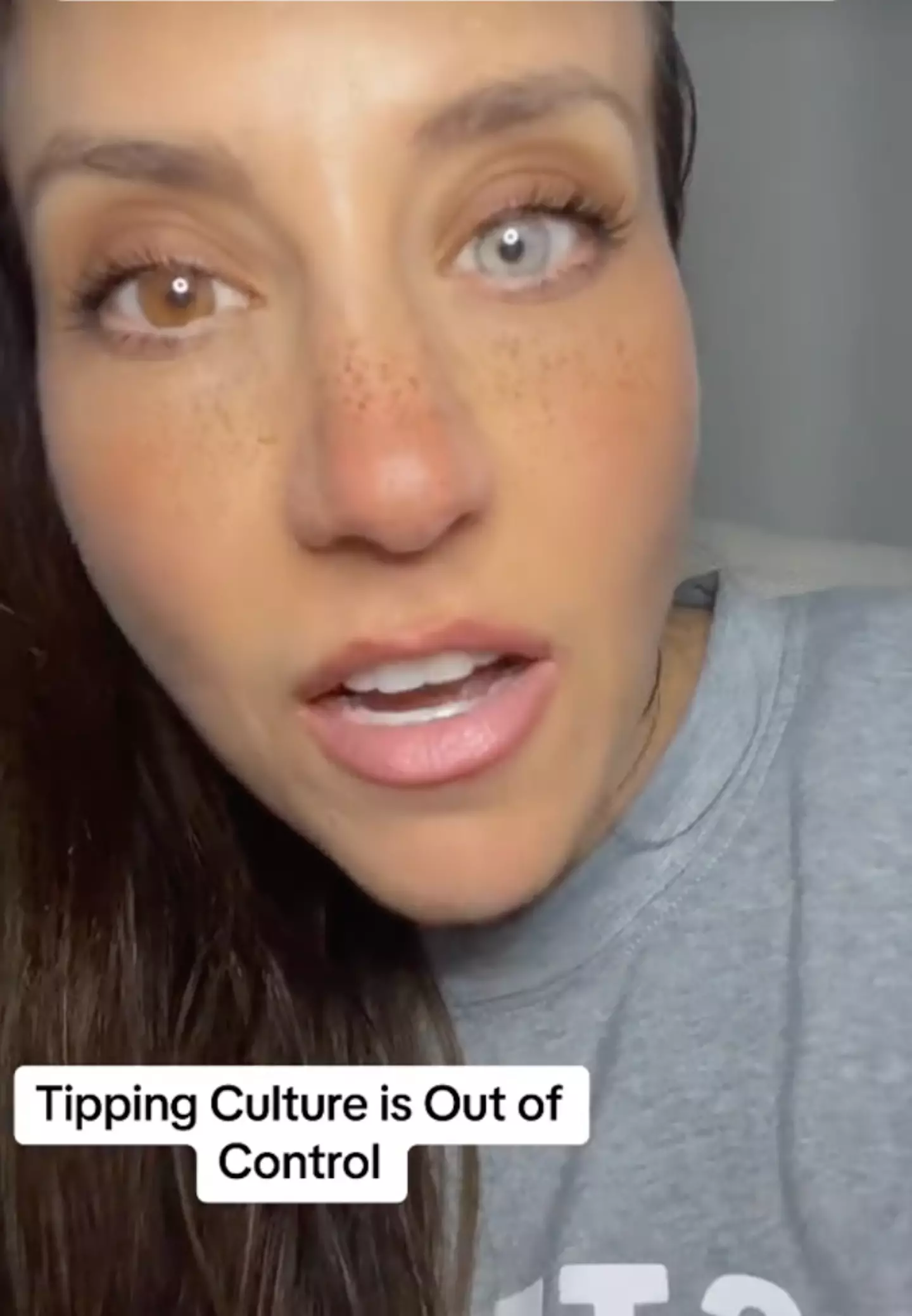BB says she was 'hit with a suggested $84 tip' (TikTok/ @bbsmallsmb)