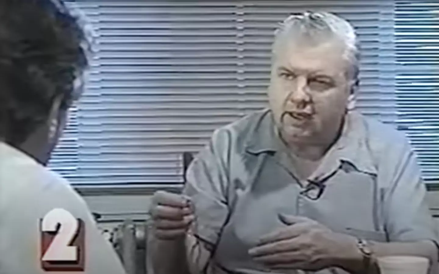 Gacy used the journalist's arm to demonstrate the knot.